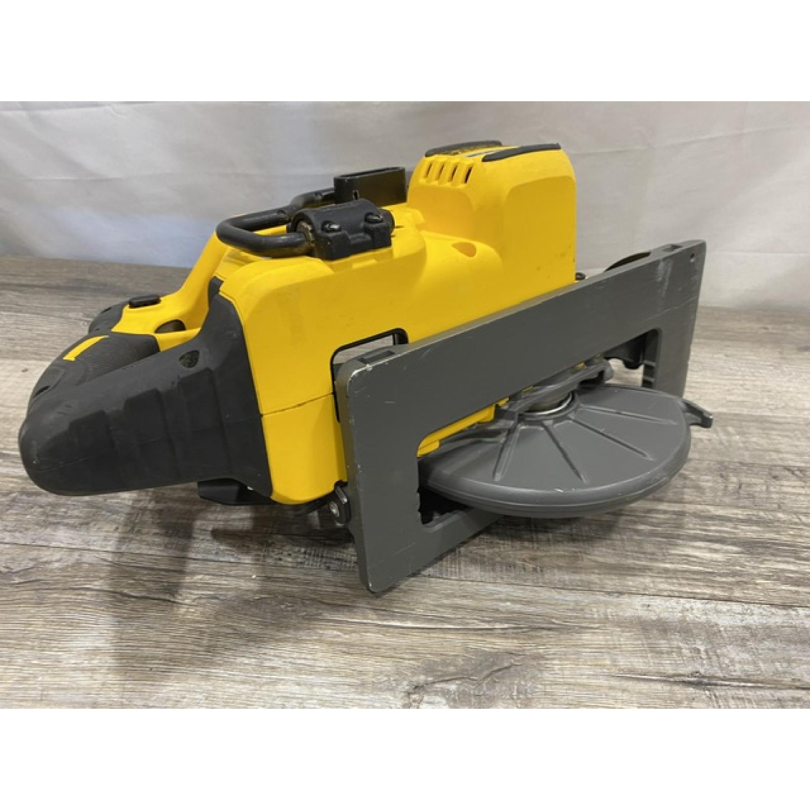 AS-IS DEWALT FLEXVOLT 60V MAX Cordless Brushless 7-1/4 in. Wormdrive Style Circular Saw (Tool Only)