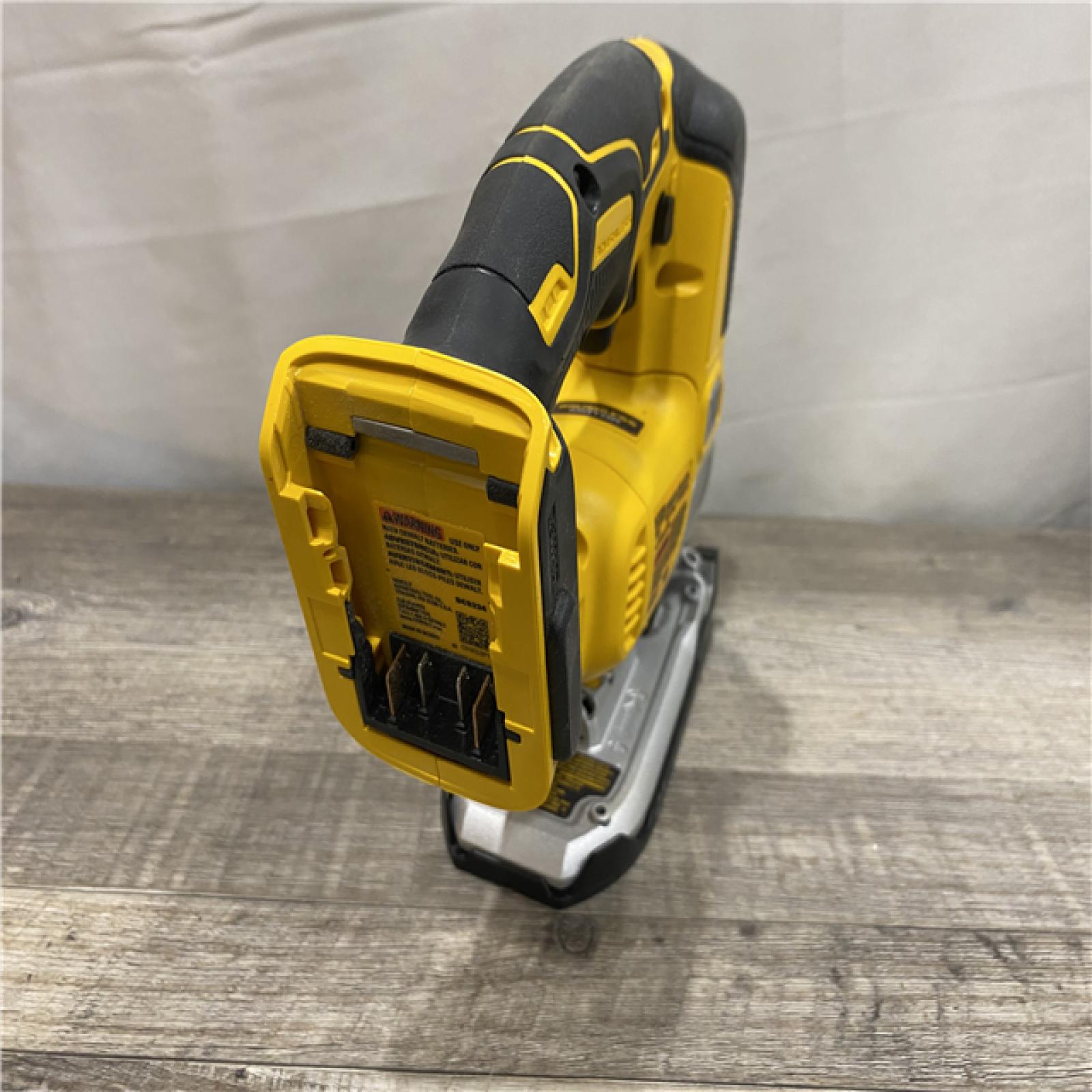 AS-IS DEWALT 20V MAX XR Cordless Brushless Jigsaw (Tool Only)