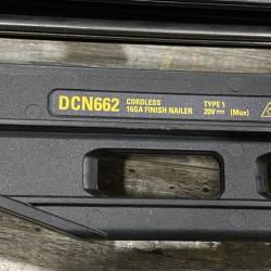 AS-IS DEWALT 20V MAX XR Lithium-Ion 16-Gauge Cordless Finish Nailer Kit