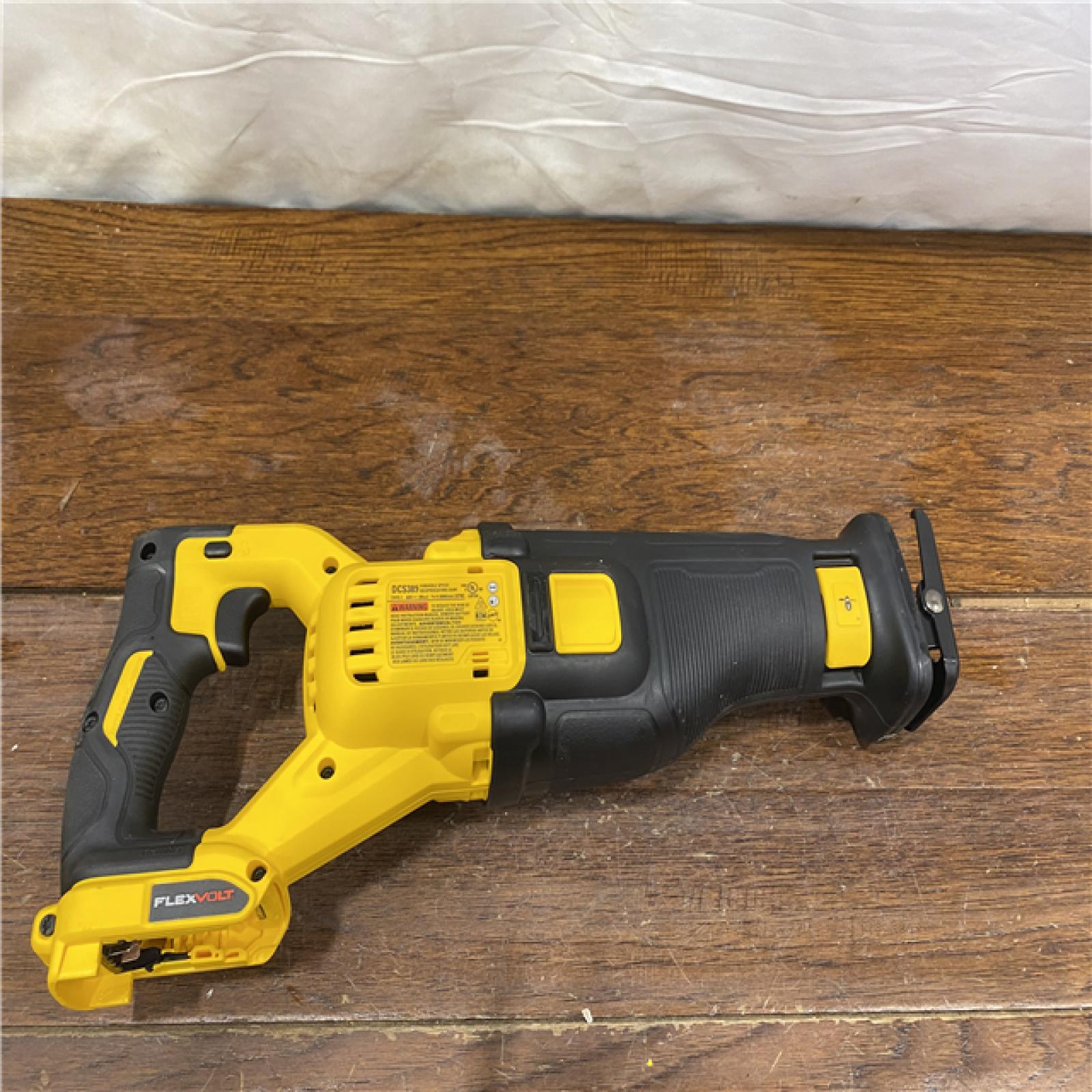 AS-IS DeWalt DCS389B FLEXVOLT 60V MAX Cordless Brushless Reciprocating Saw (Tool-Only)