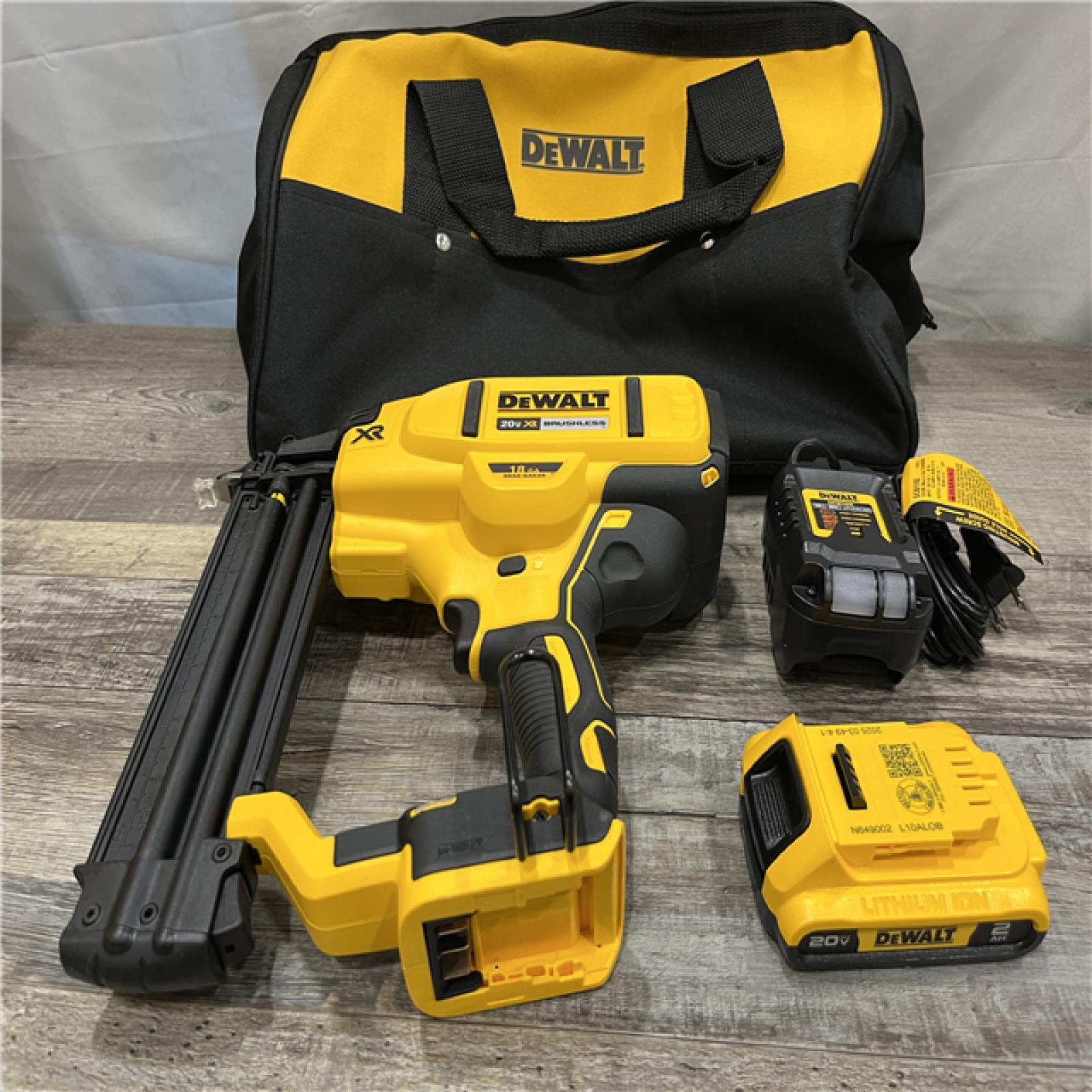 AS-IS DEWALT 20V MAX XR 18 Gauge Brad Nailer Kit