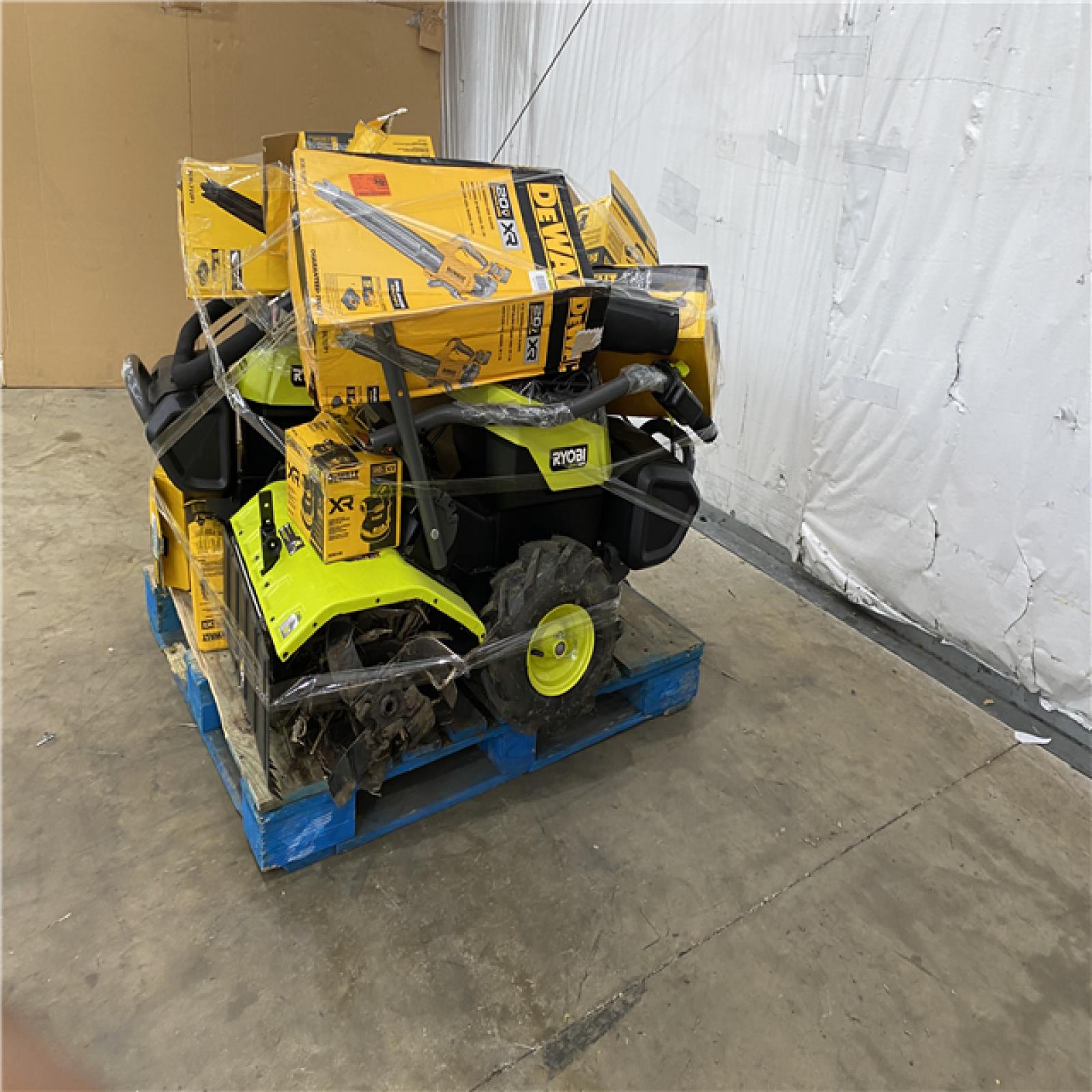 Houston Location AS IS - Tool Pallet