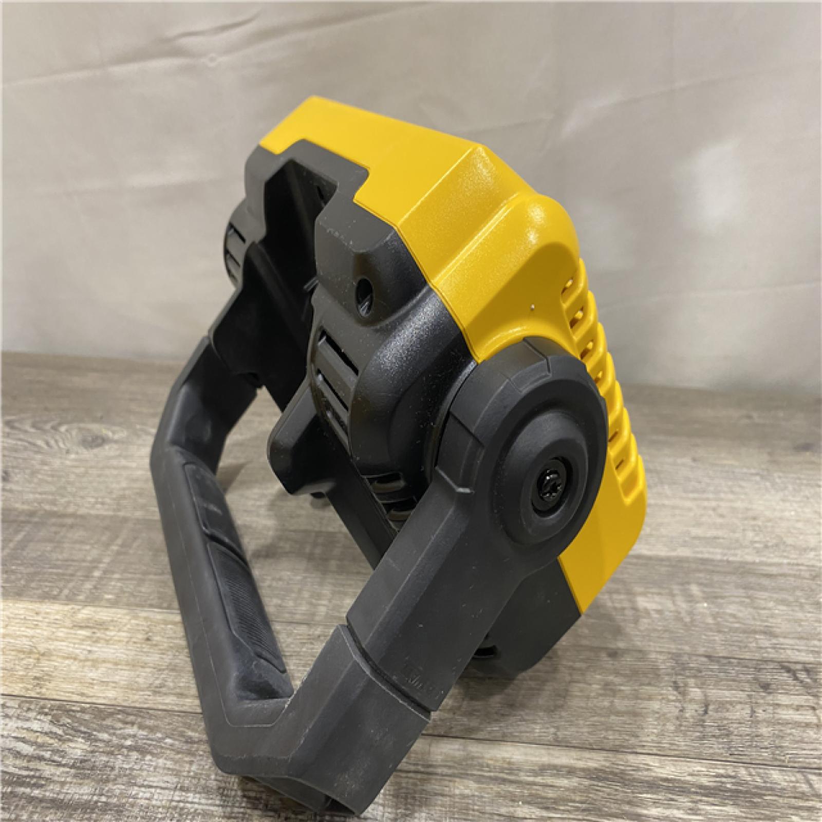 AS-IS DEWALT 20V MAX Compact Cordless Task Light (Tool Only)
