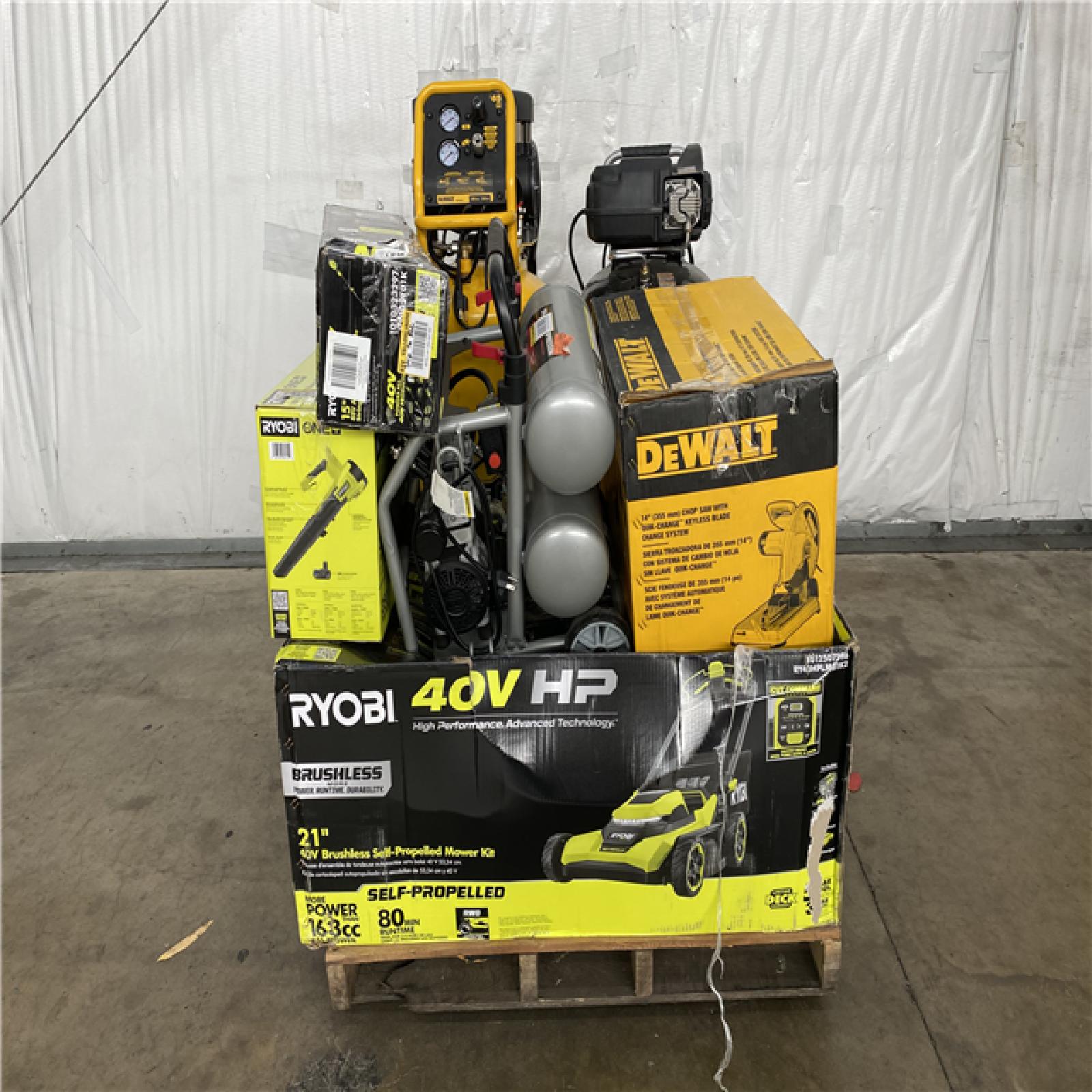 Houston Location - AS-IS Outdoor Pallet