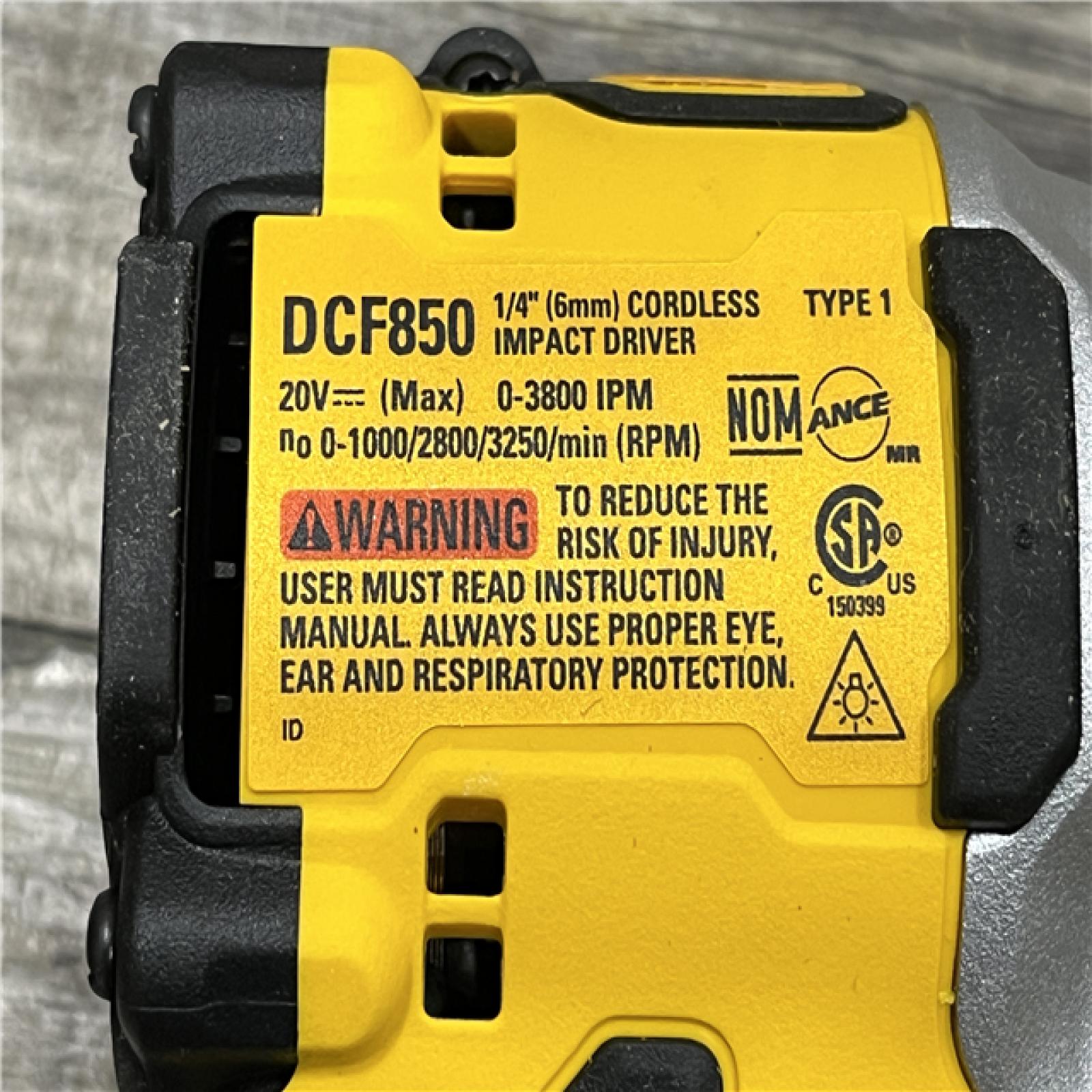 AS-IS DEWALT ATOMIC 20V MAX Lithium-Ion Cordless 1/4 in. Brushless Impact Driver Kit