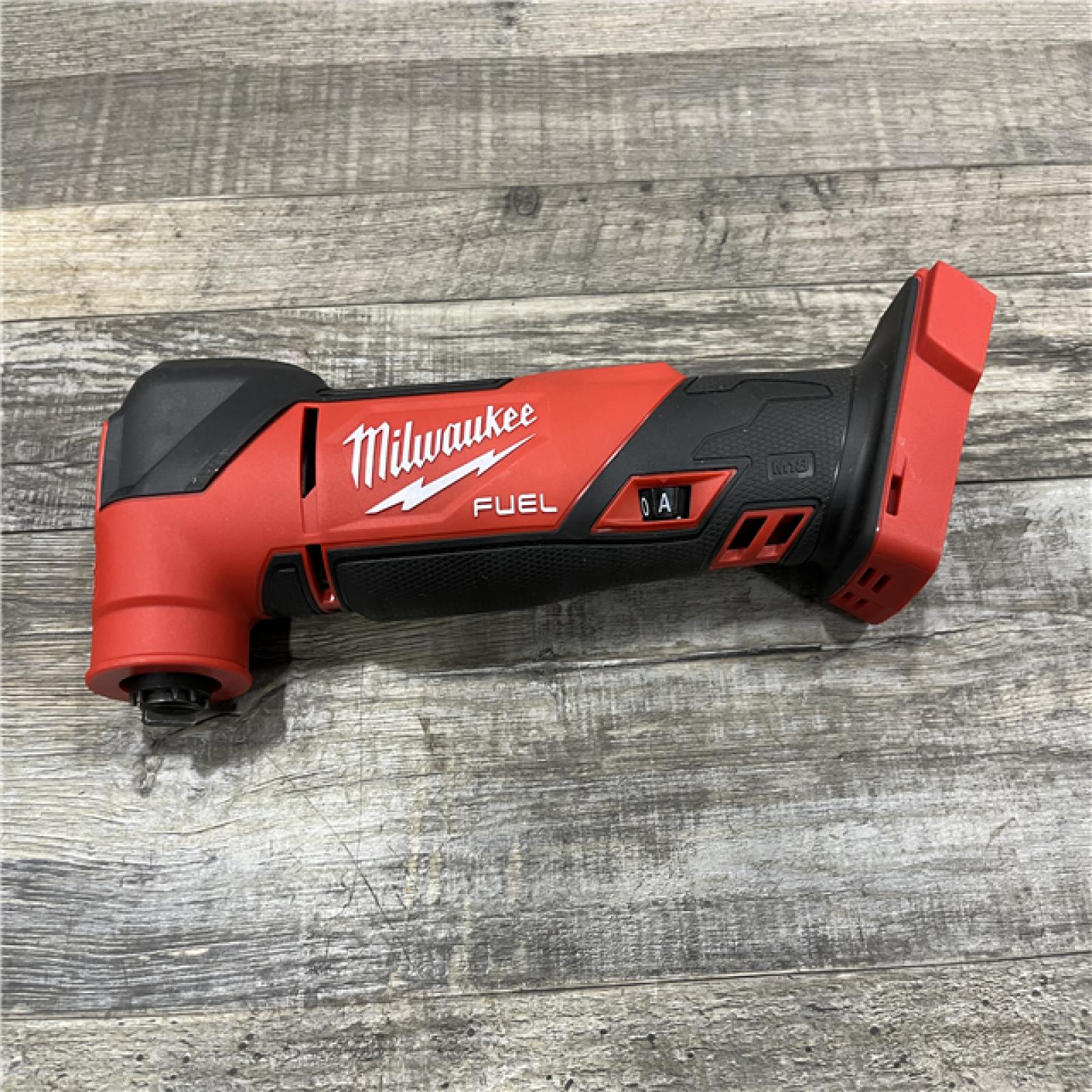 AS-IS Milwaukee FUEL 18V Lithium-Ion Cordless Brushless Oscillating Multi-Tool (Tool-Only)
