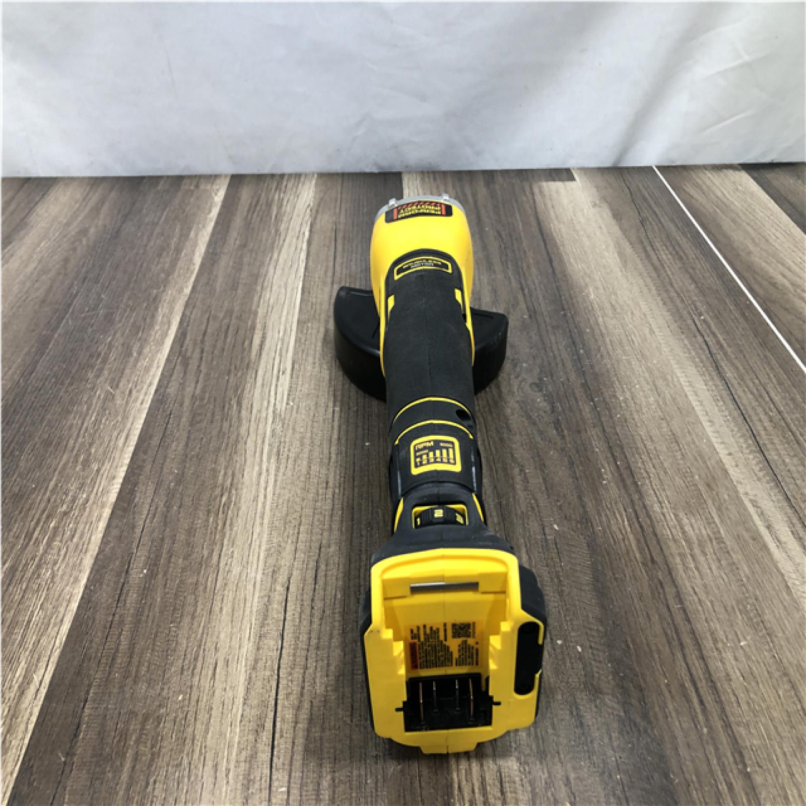 AS-IS DEWALT 20V XR Cordless 4-1/2. in. to 5 in. Variable Speed Angle Grinder (Tool Only)