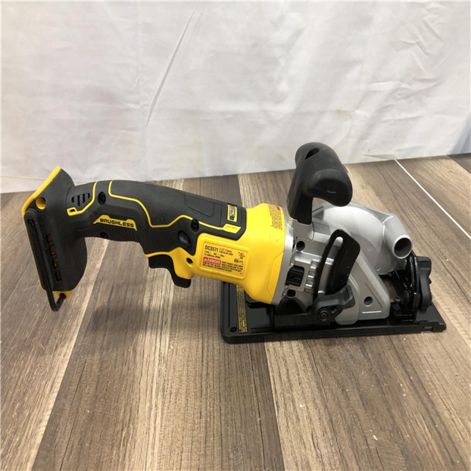 AS-IS DEWALT ATOMIC 20V MAX Cordless Brushless 4-1/2 in. Circular Saw (Tool Only)