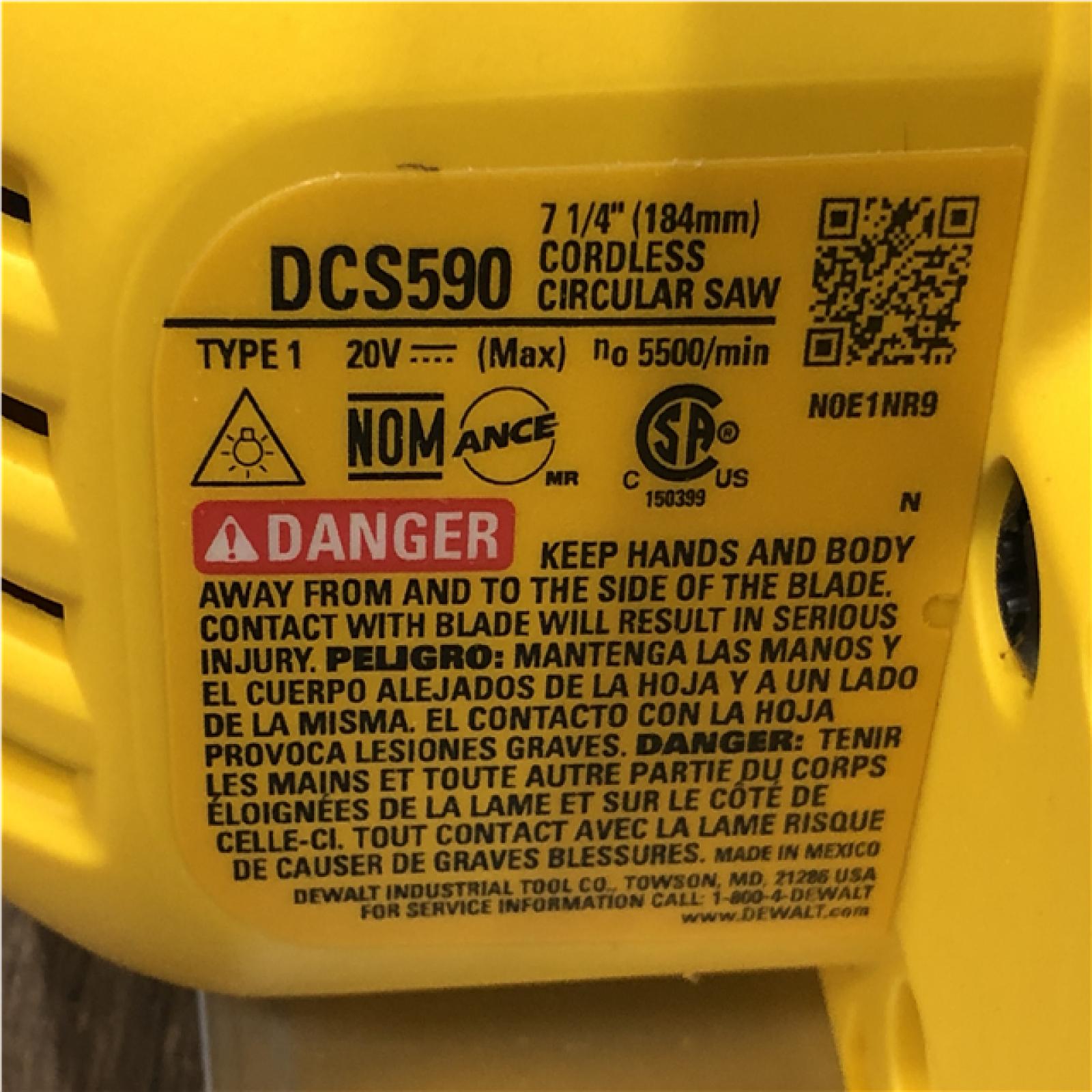 AS-IS DEWALT 20-Volt MAX 7-1/4 in. Cordless Circular Saw (Tool Only)