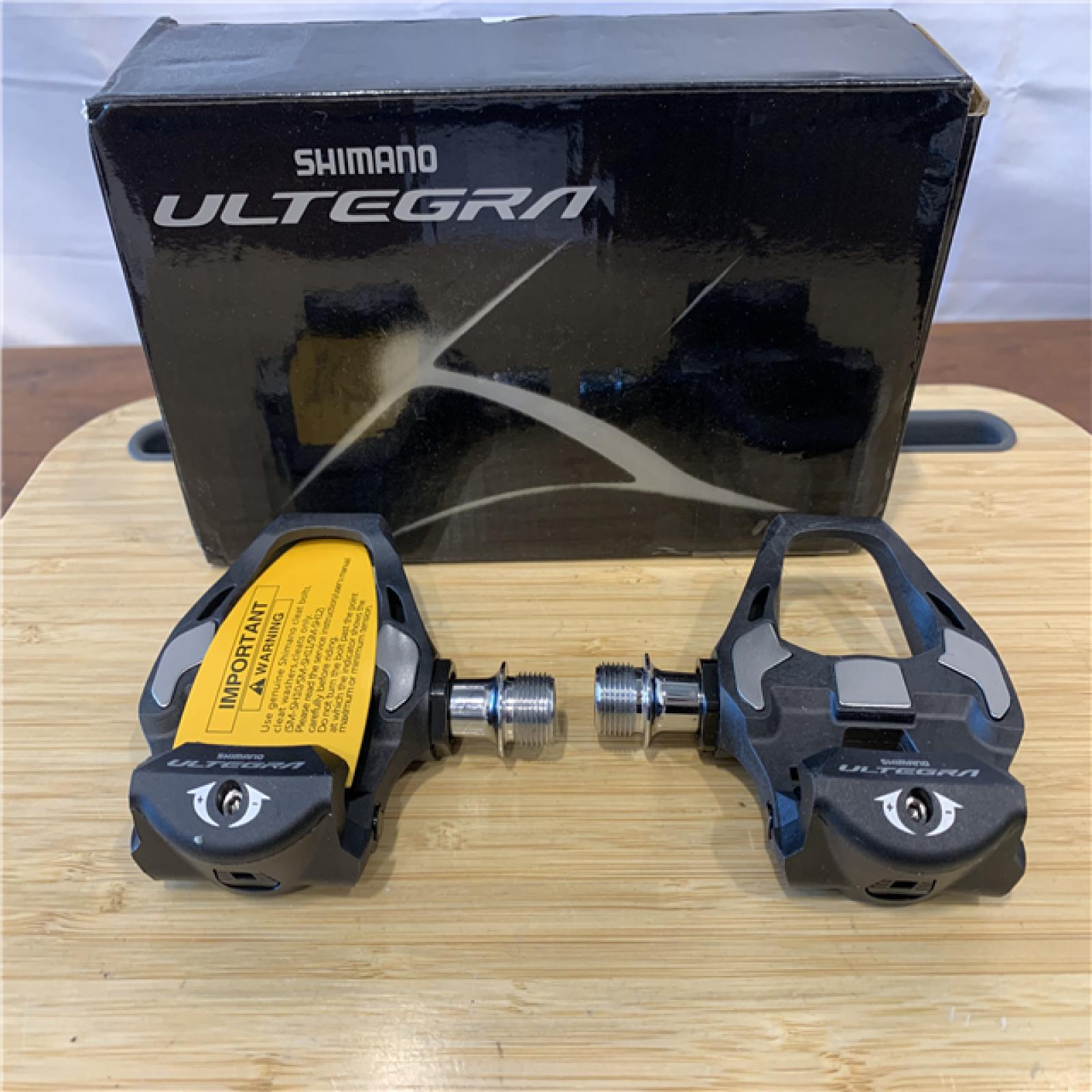 Like new ! Shimano Ultegra SPD-SL Carbon Clipless Road Pedals 255g