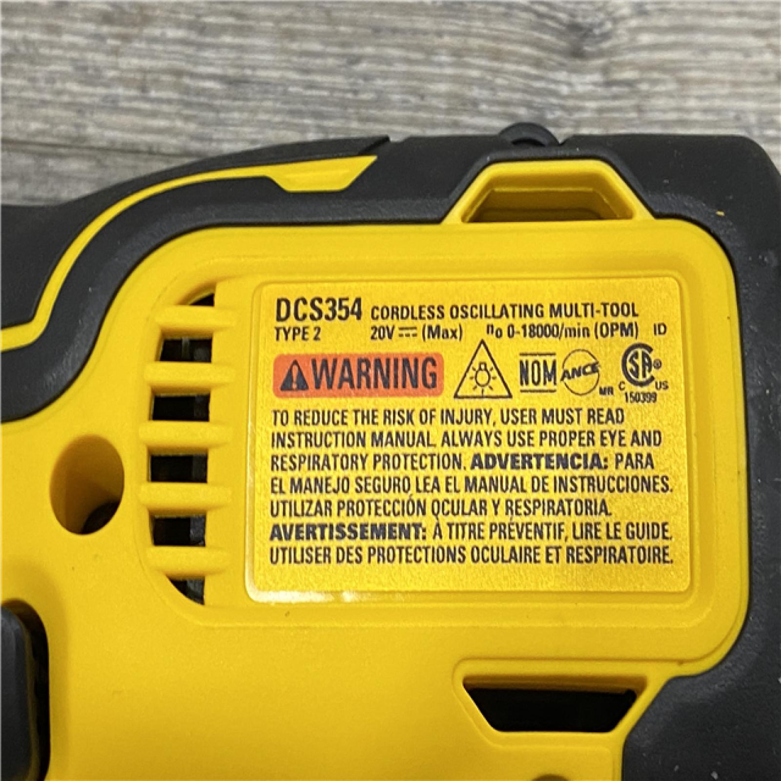 AS-IS DEWALT ATOMIC 20V MAX Cordless Brushless Oscillating Multi Tool Kit