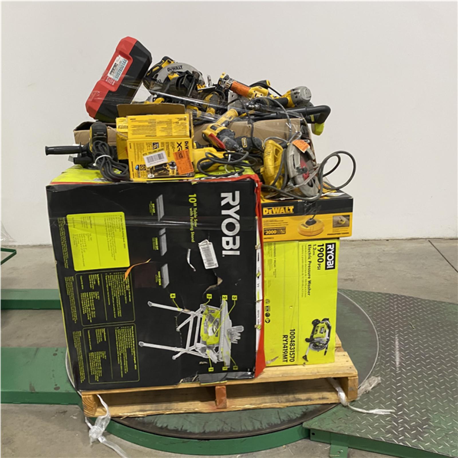 Dallas Location - As-Is Tool Pallet