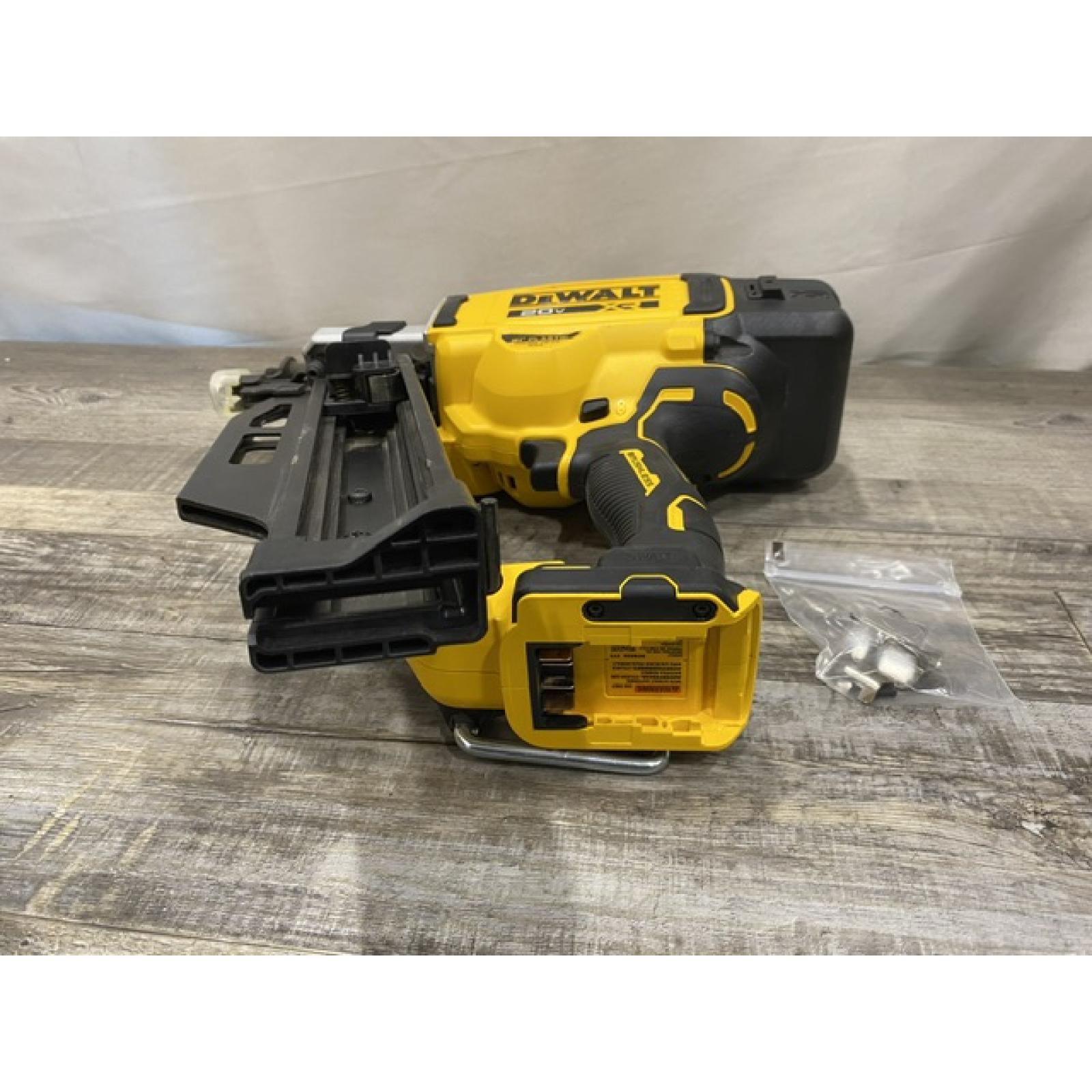 AS-IS DEWALT 20-Volt 21° Cordless Framing Nailer (Tool-Only)