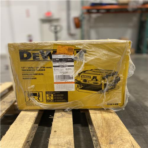 NEW- DEWALT 15 Amp Corded 13 in. Planer