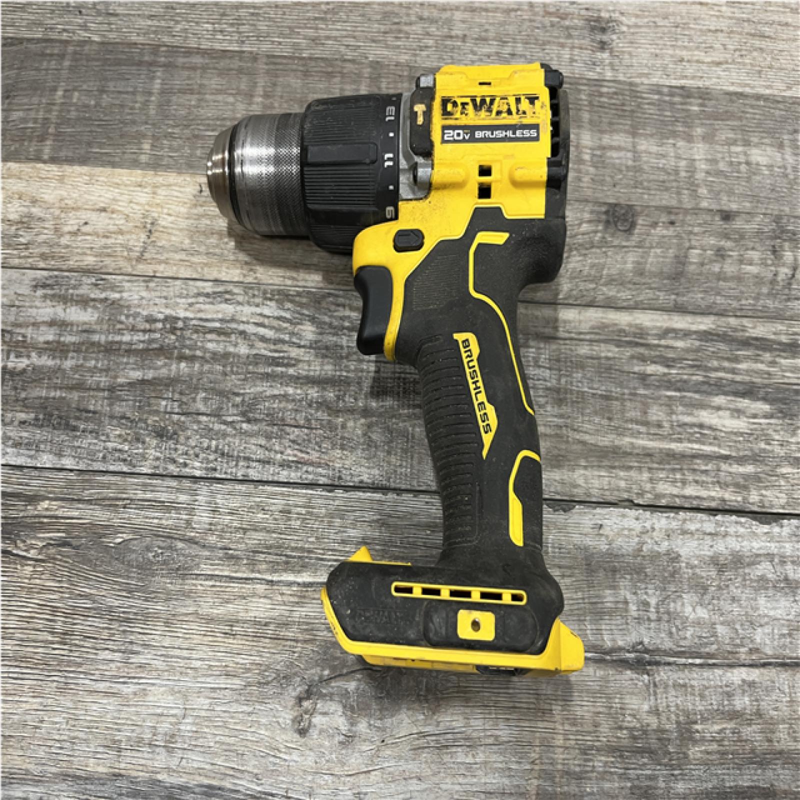 AS-IS DEWALT ATOMIC 20V Cordless 1/2 in. Compact Hammer Drill Kit