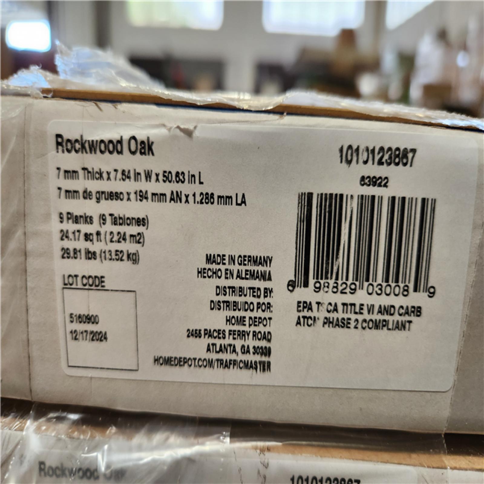 Phoenix Location NEW TrafficMaster Rockwood Oak 7 mm T x 7.64 in. W Laminate Wood Flooring (1063 sqft/44 case)