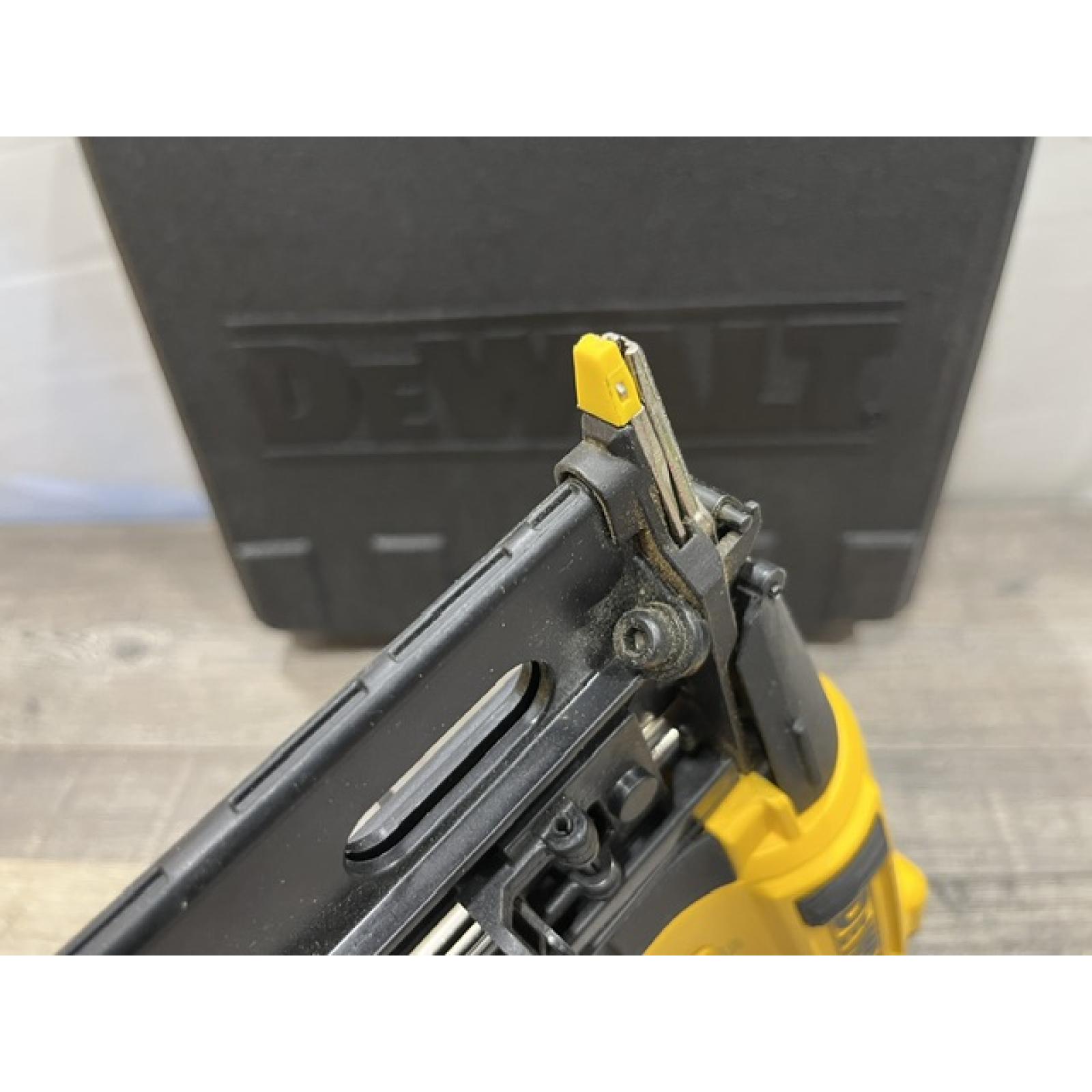 AS-IS DEWALT Pneumatic 16-Gauge 2-1/2 in. Corded Finishing Nailer