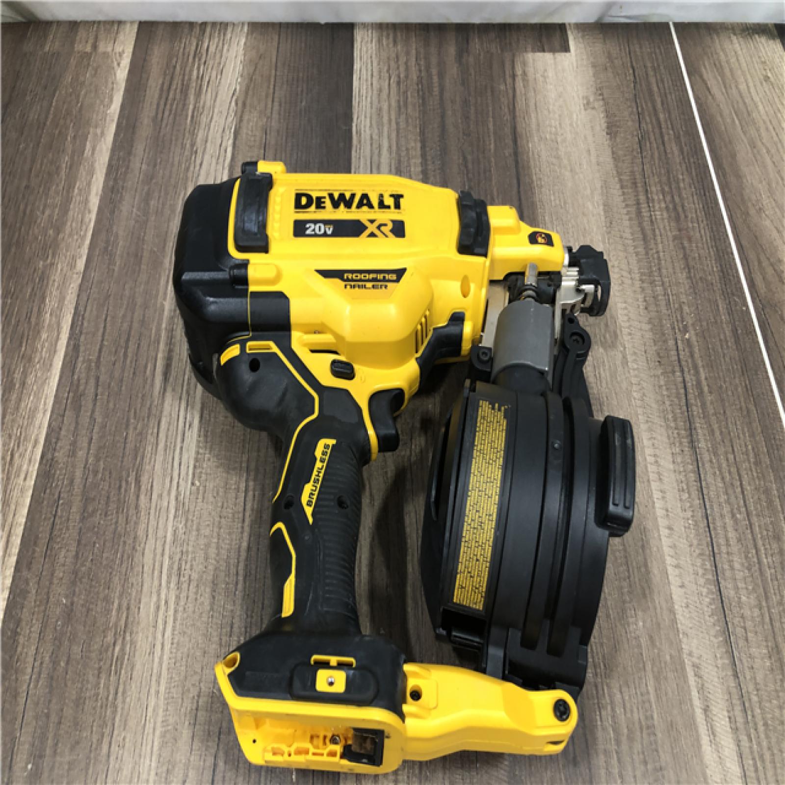 AS-IS DEWALT 20V MAX Lithium-Ion 15-Degree Electric Cordless Roofing Nailer Kit