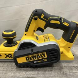 AS-IS DEWALT 20V MAX XR Cordless Brushless 3-1/4 in. Planer (Tool Only)