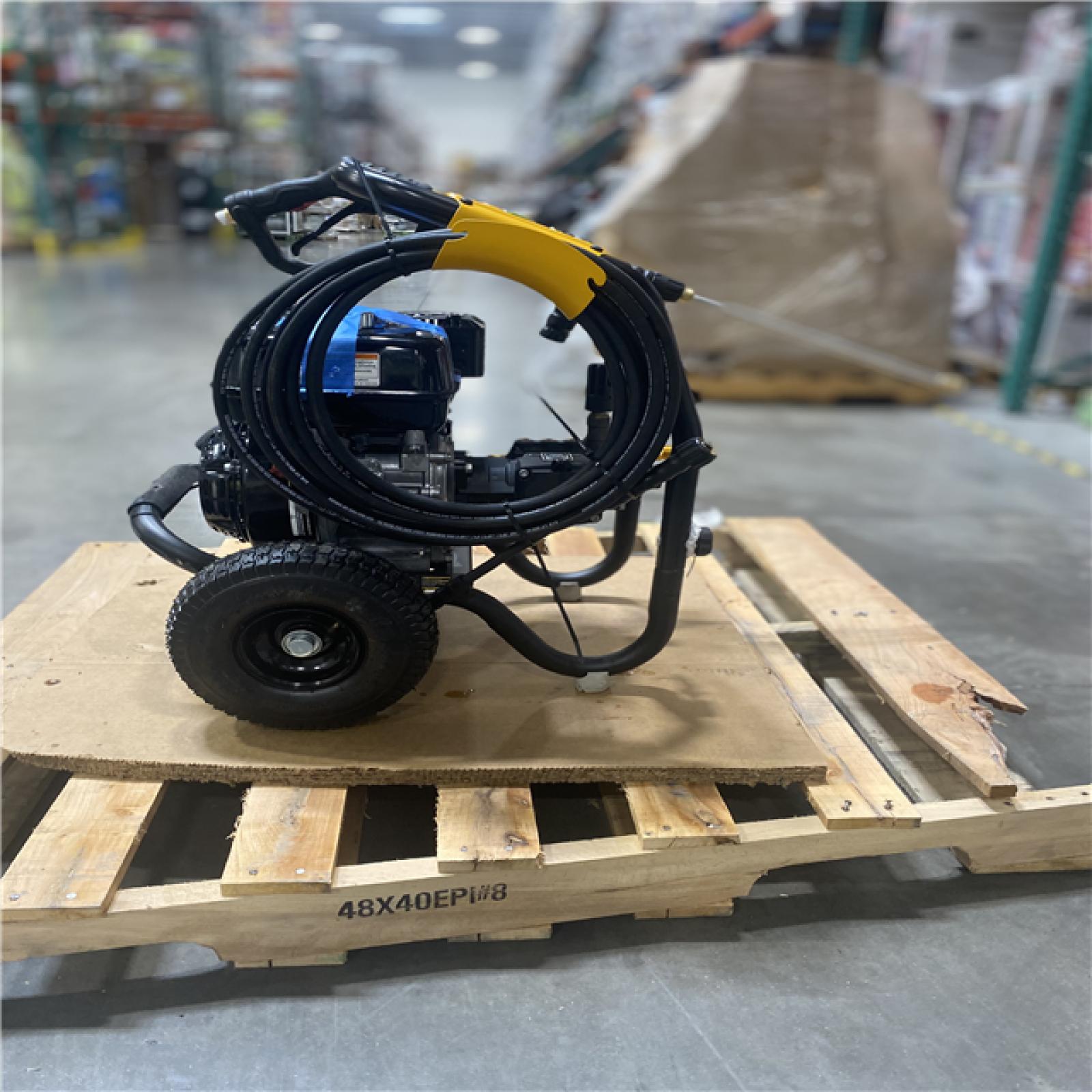 Dallas Location - As-Is DEWALT 3600 PSI 2.5 GPM Gas Pressure Washer