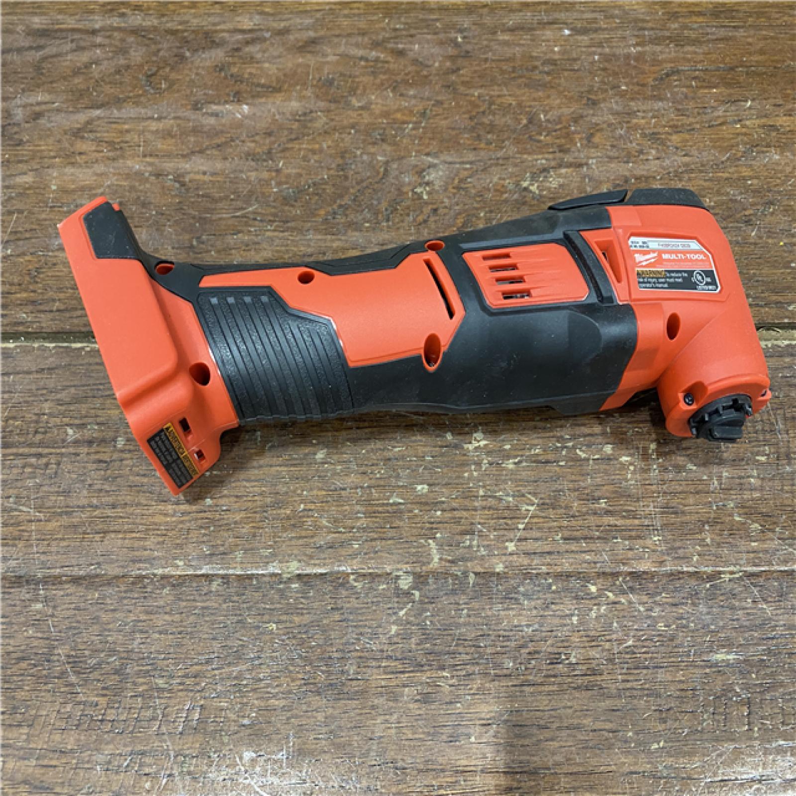 AS-IS Milwaukee 2626-20 M18 Lithium-Ion Cordless Multi-Tool (Tool Only)