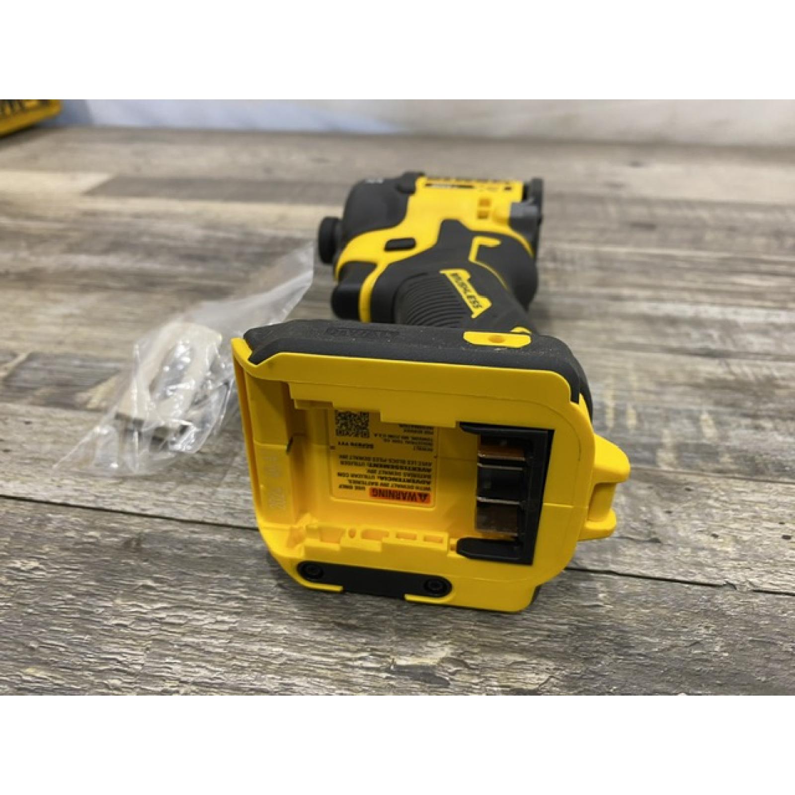 AS-IS DEWALT 20V XR Brushless Cordless 1/4 in. Quiet Hydraulic Impact Driver (Tool-Only)