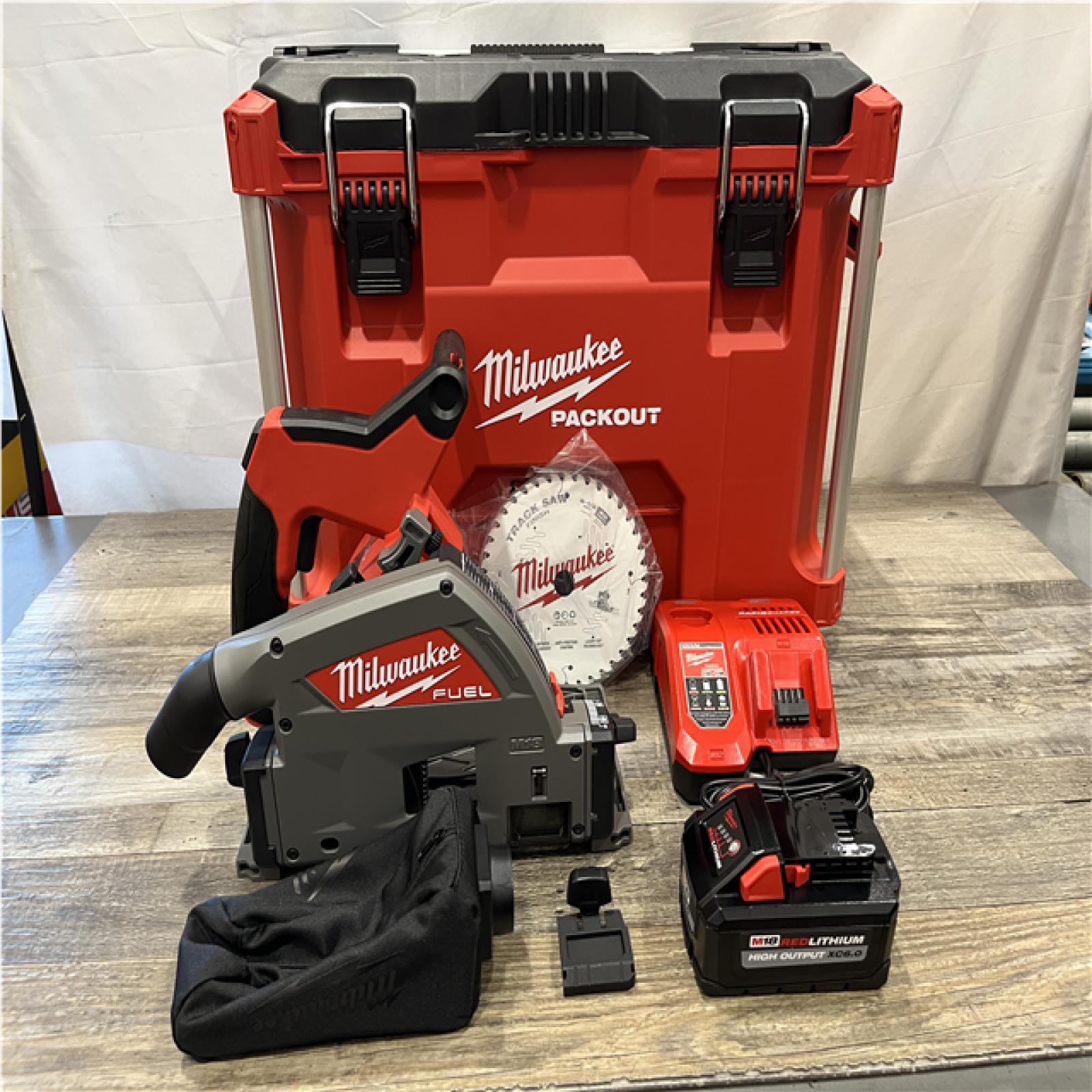 NEW - Milwaukee FUEL 18V Lithium-Ion Brushless Cordless 6-1/2 in. Plunge Track Saw PACKOUT Kit