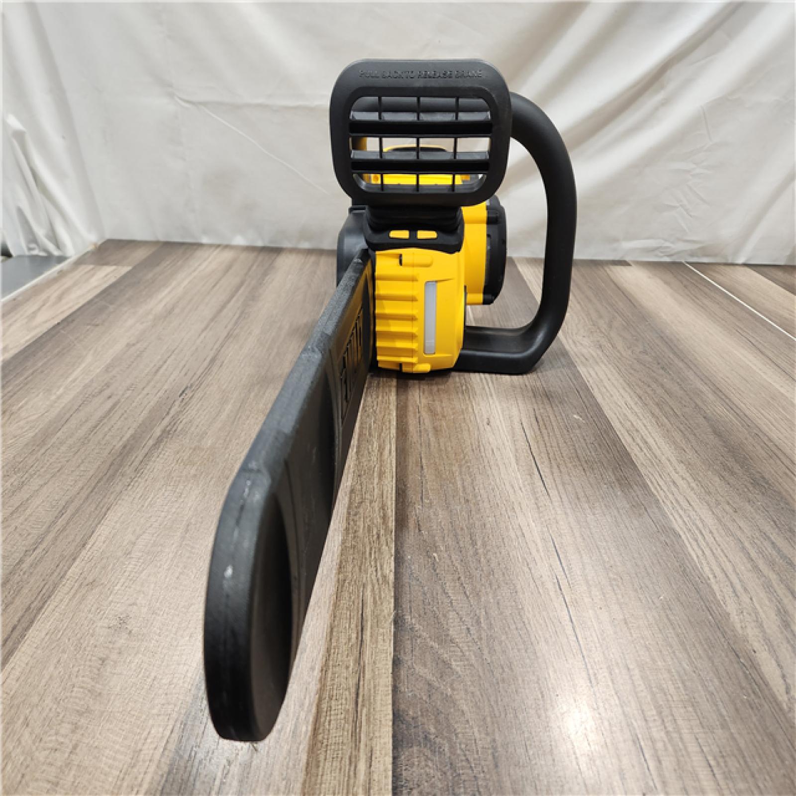 AS-IS- DEWALT  FLEXVOLT 60V MAX 16in. Brushless Cordless Battery Powered Chainsaw Kit with (1) FLEXVOLT 2 Ah Battery & Charger