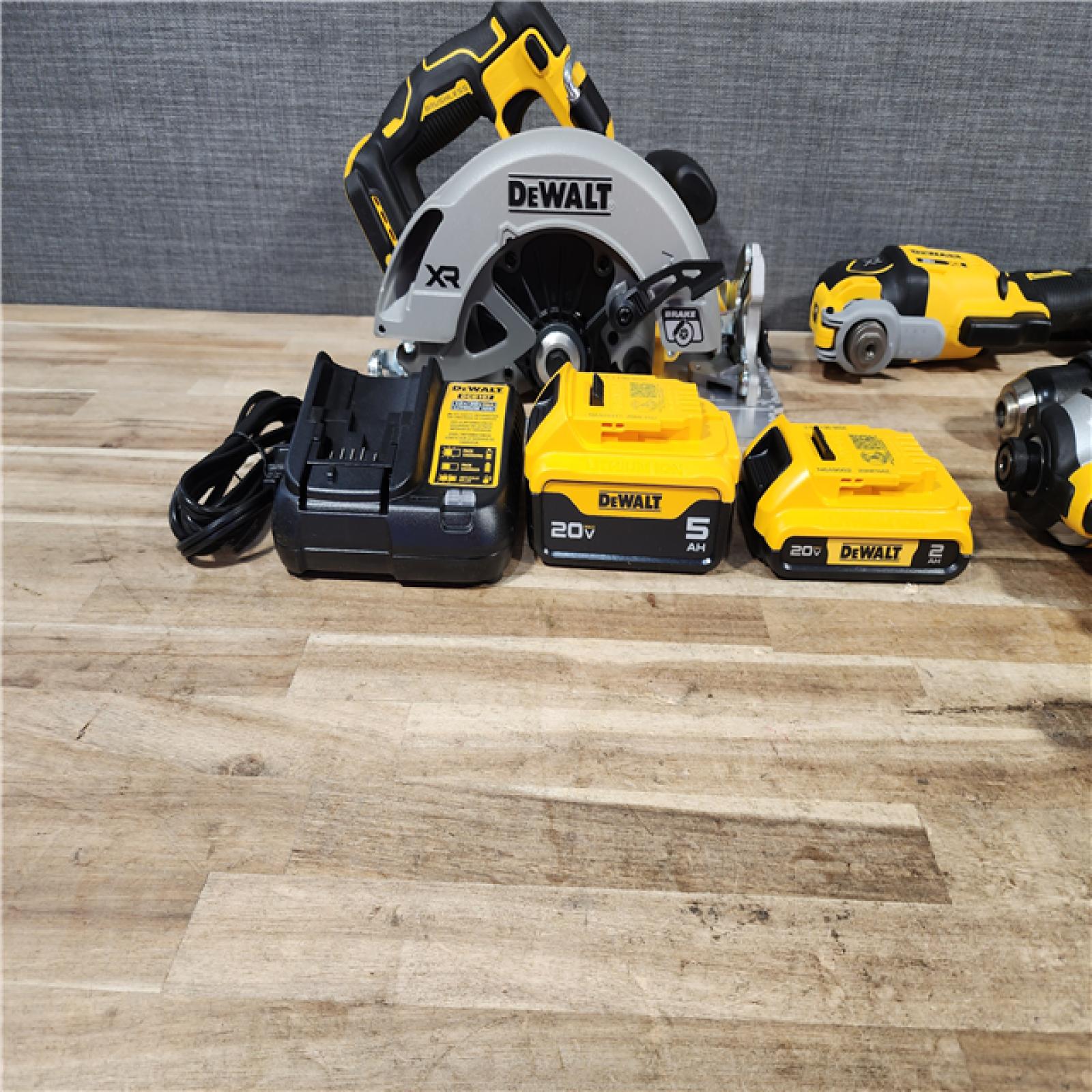 HOUSTON LOCATION - AS - IS DEWALT 20V MAX Lithium-Ion Cordless 4-Tool Combo Kit