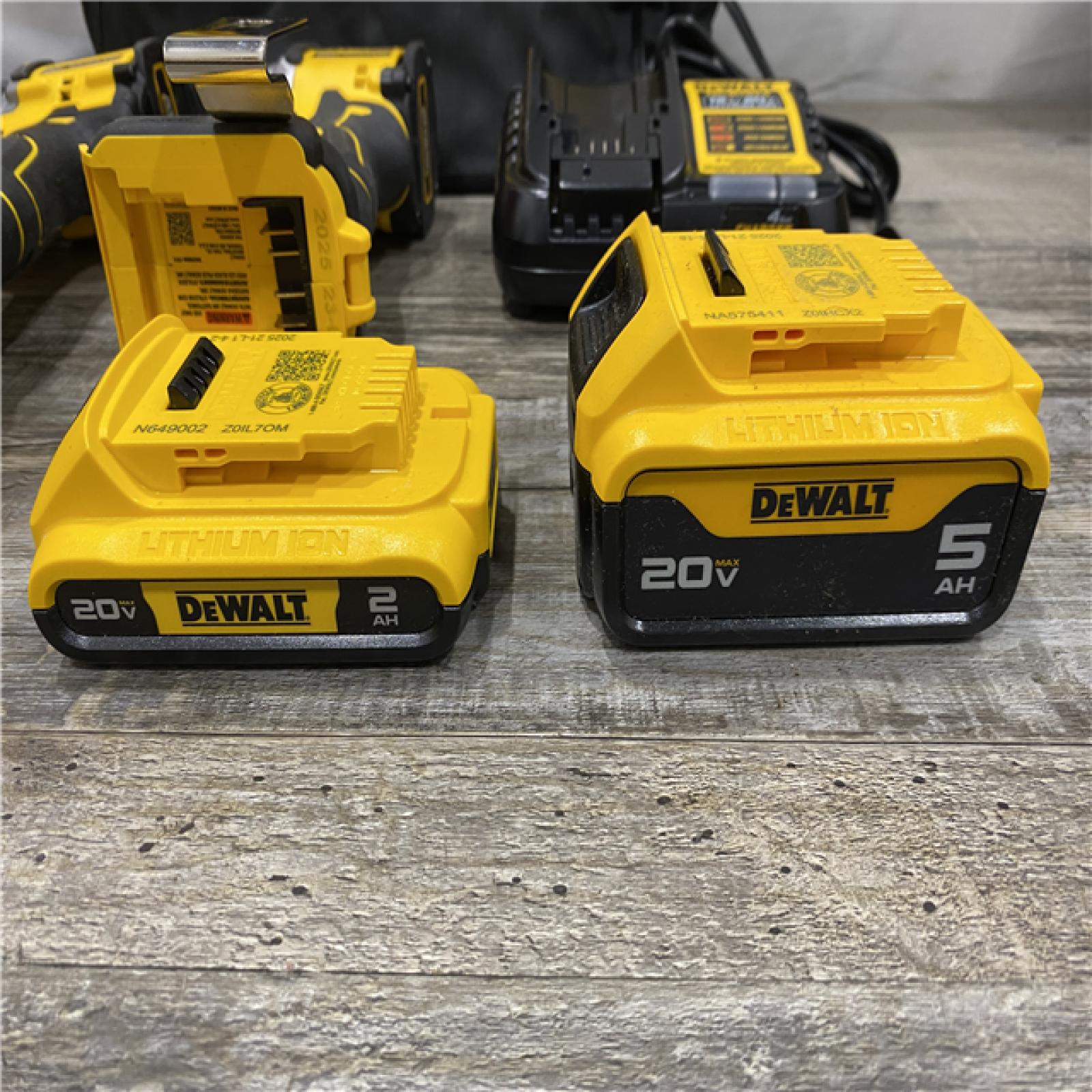AS-IS DEWALT ATOMIC 20V MAX Lithium-Ion Cordless 2-Tool Combo Kit