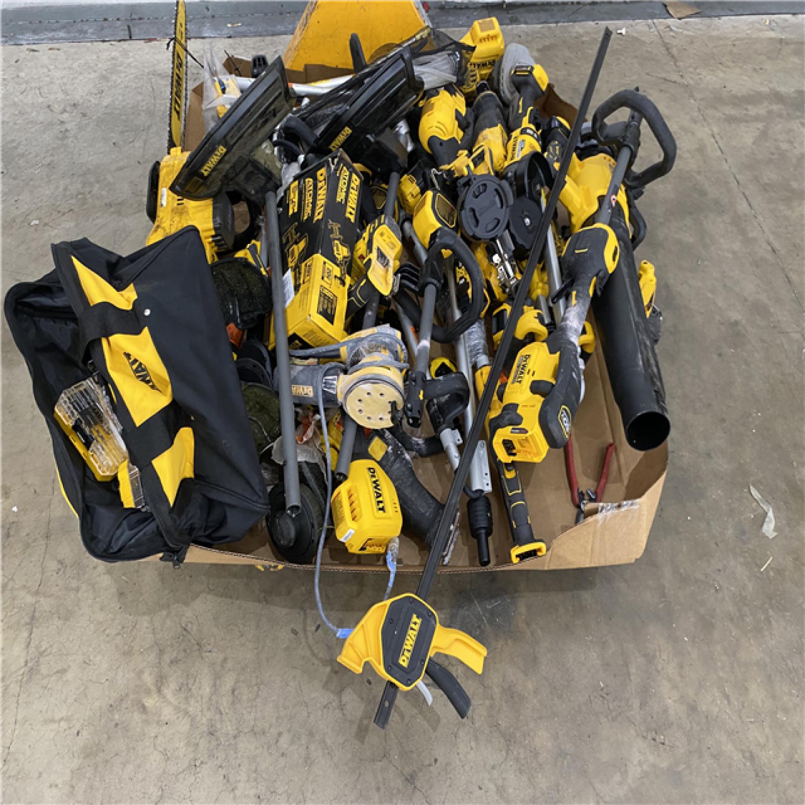 Houston Location AS IS - Tool Pallet