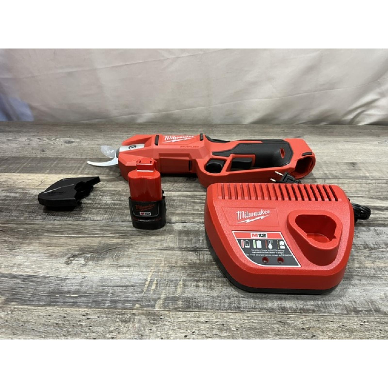 AS-IS Milwaukee 12V Cordless Brushless Pruner Shears Kit