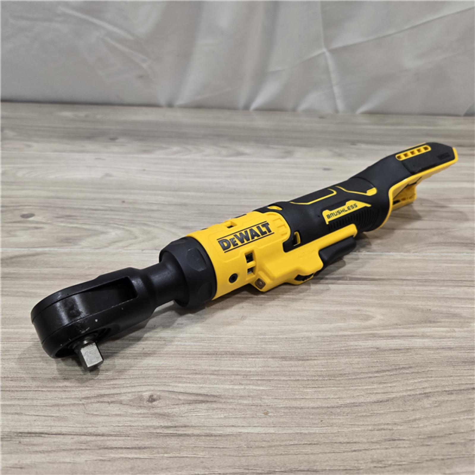 AS-IS DeWalt ATOMIC 20V MAX Cordless 3/8 in. Ratchet (Tool Only)
