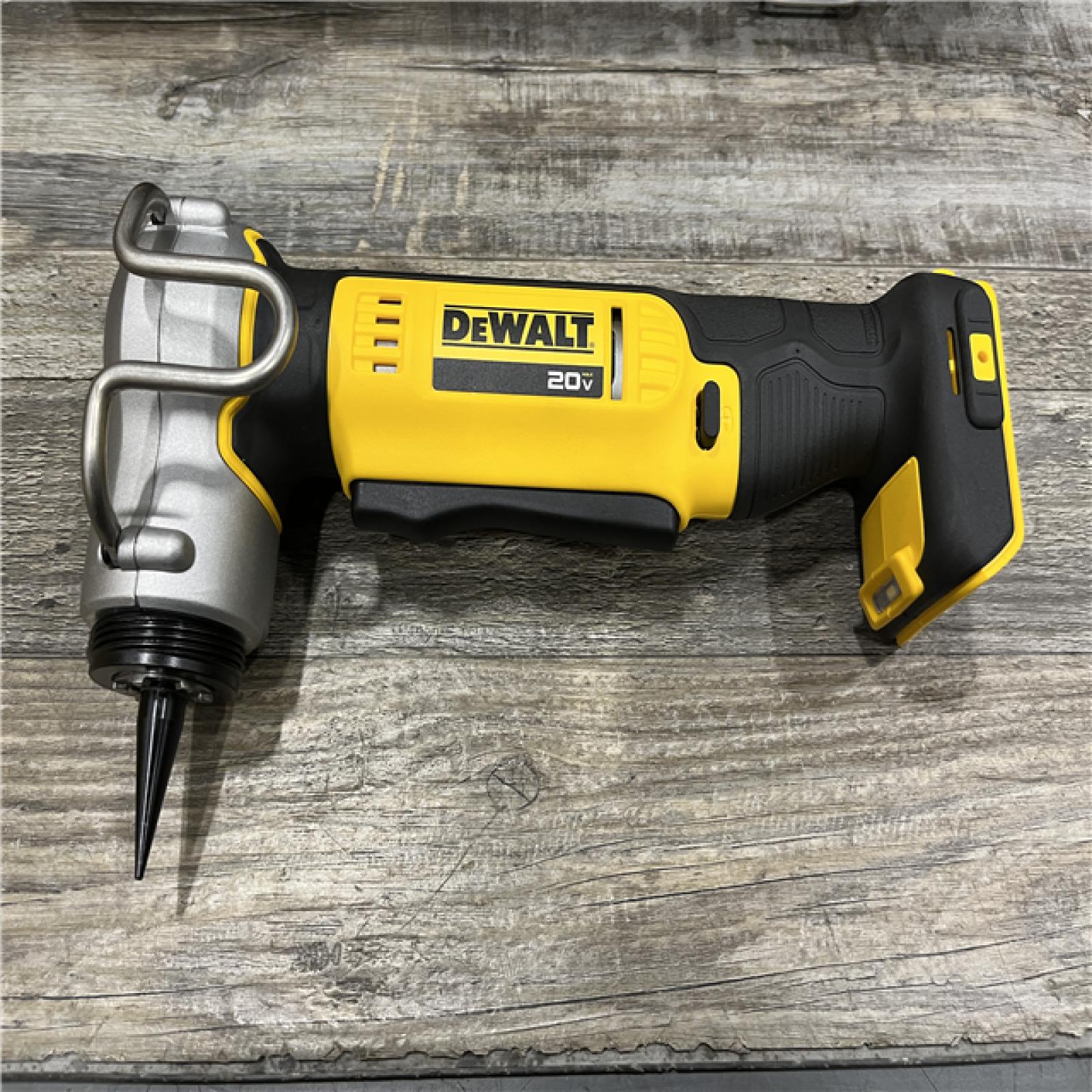 LIKE NEW - DEWALT 20V MAX Lithium-Ion Copper Swage Tool Kit
