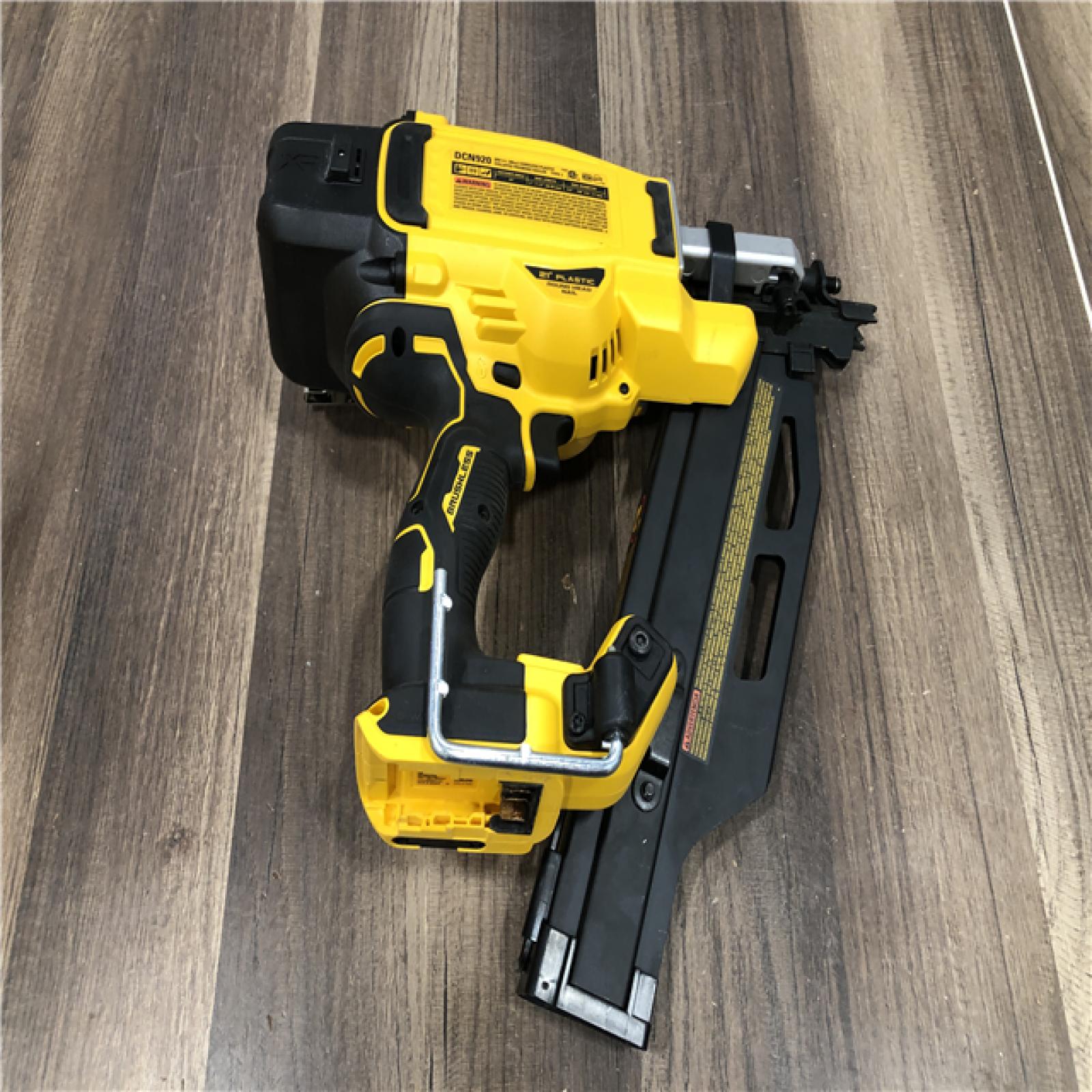 AS-IS DEWALT 20-Volt 21° Cordless Framing Nailer (Tool-Only)