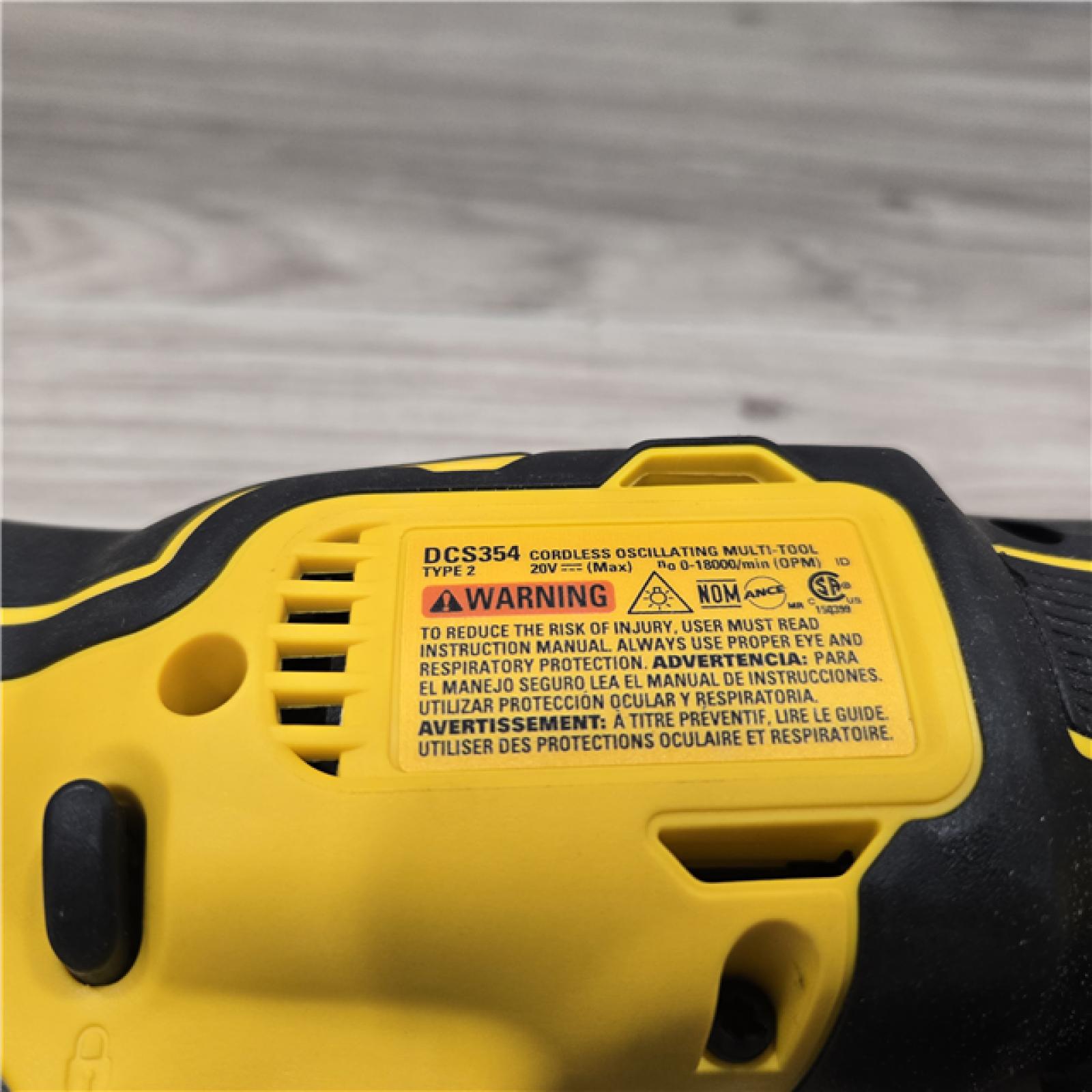 AS-IS DEWALT ATOMIC 20V MAX Cordless Oscillating Multi Tool (Tool Only)