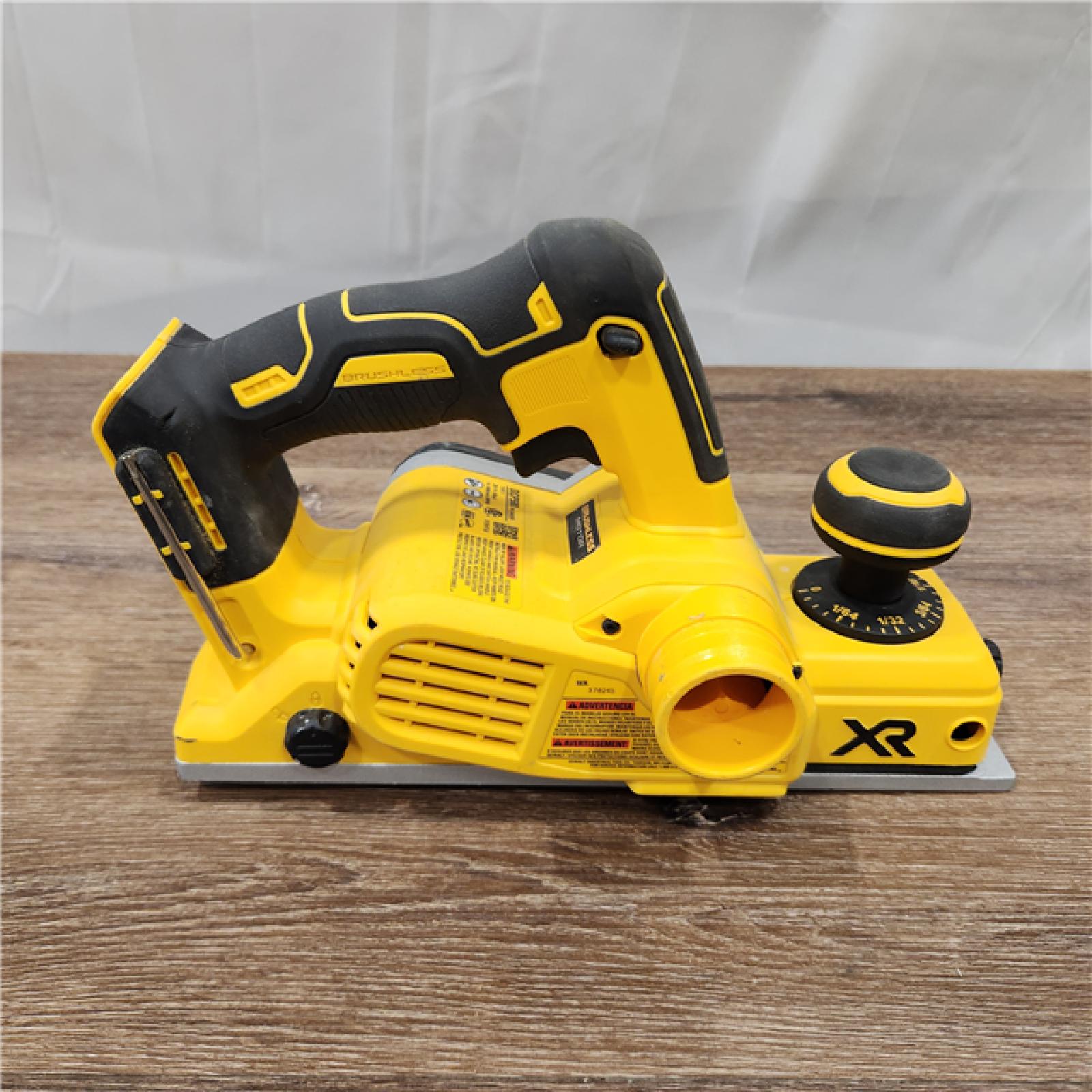 AS-IS DEWALT 20-Volt MAX XR Lithium-Ion Cordless Brushless 3-1/4 in. Planer (Tool-Only)