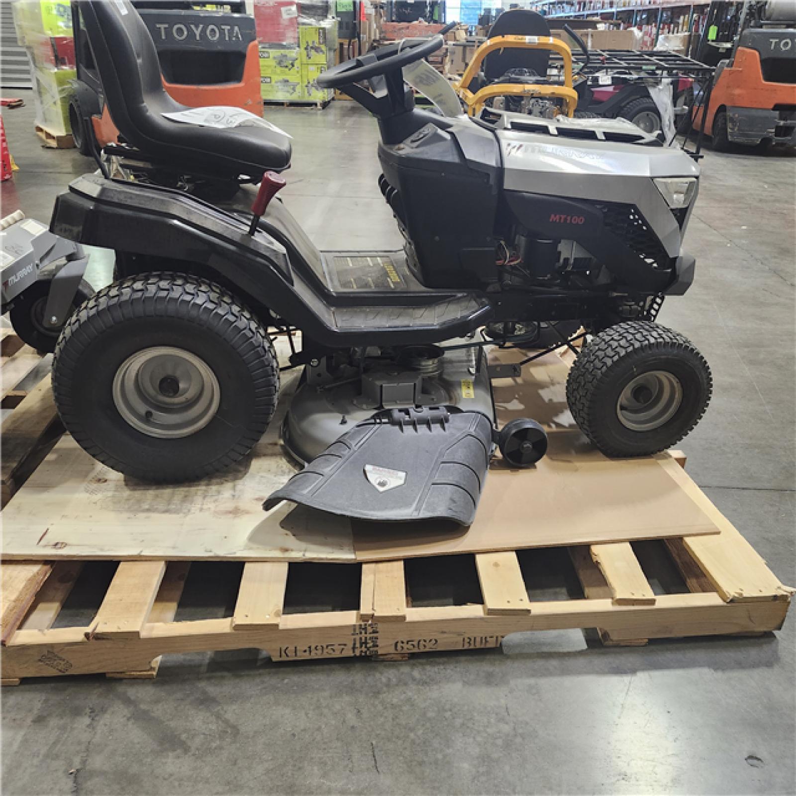 Dallas Location - As-Is Murray MT100 42 in.  Gas Riding Lawn Tractor Mower