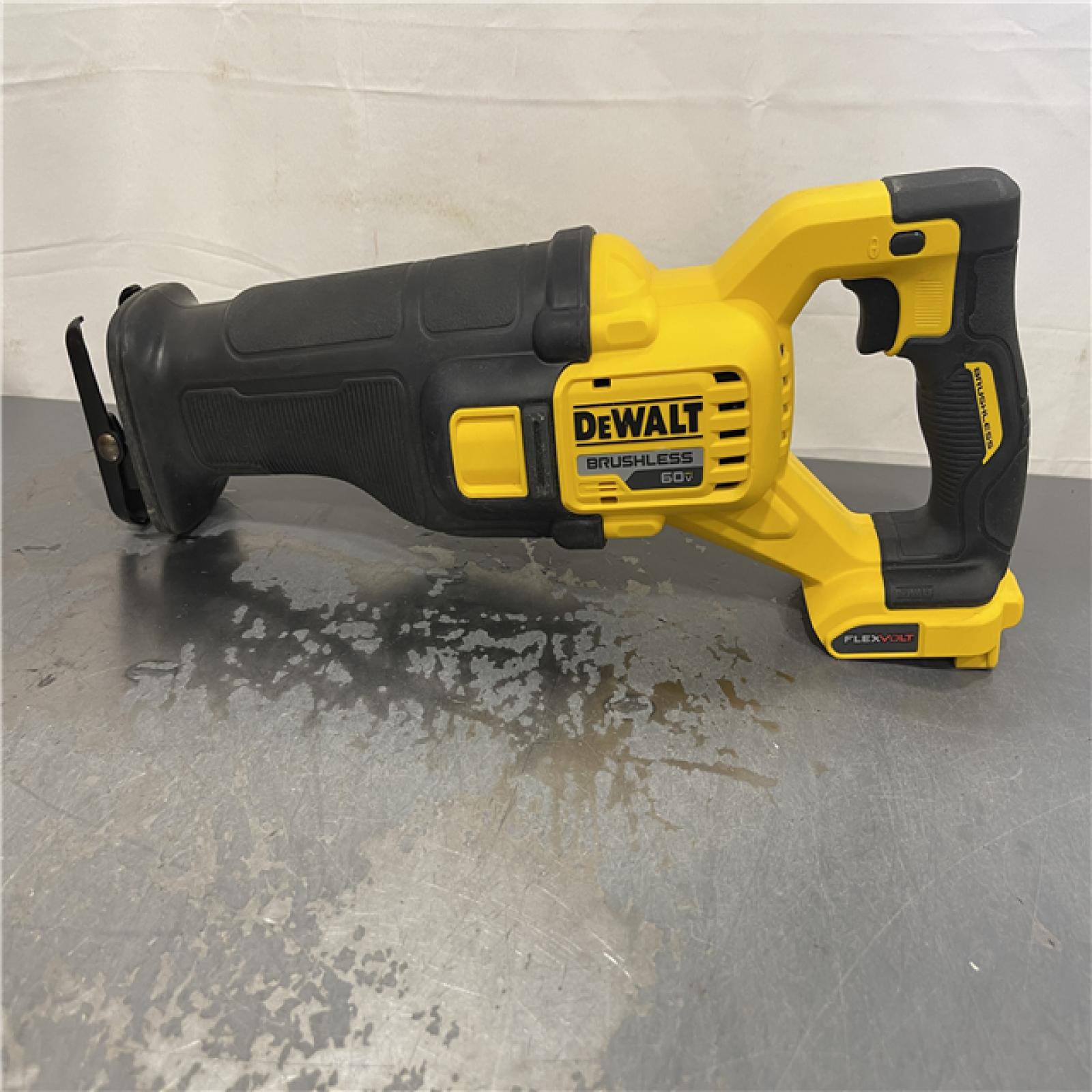AS-IS - DeWalt FLEXVOLT 60V MAX Cordless Brushless Reciprocating Saw
