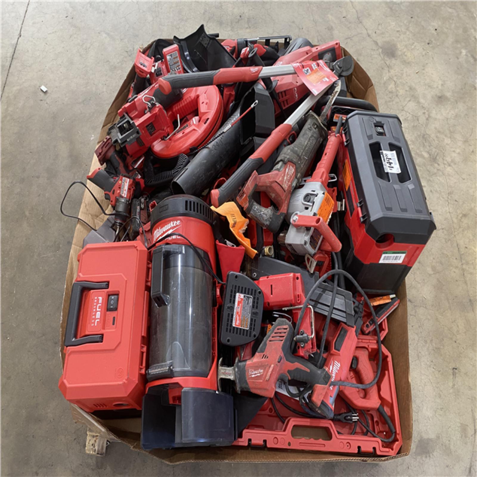 Houston Location AS IS - Tool Pallet