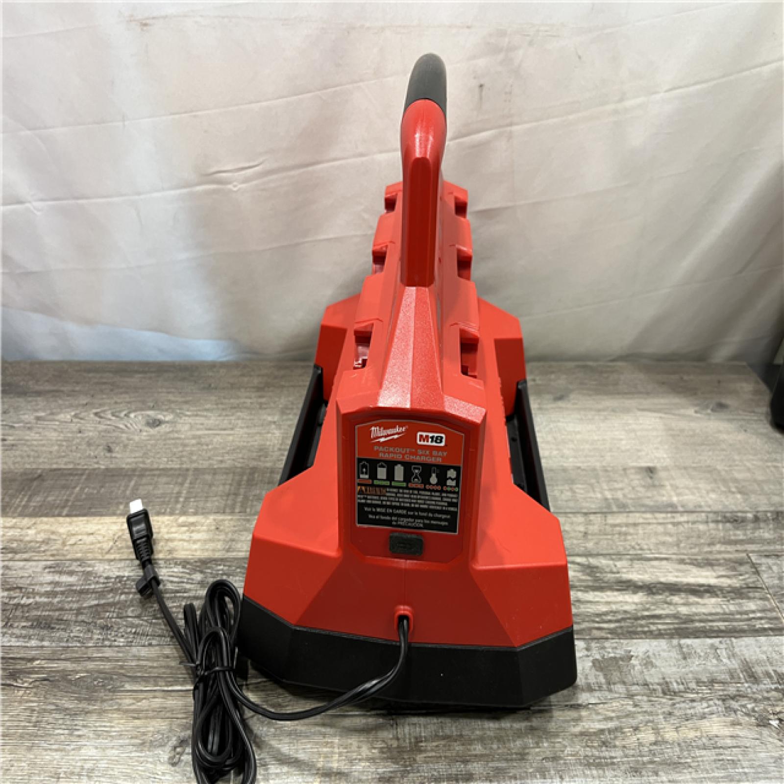 AS-IS Milwaukee 18V Lithium-Ion PACKOUT 6-Port Rapid Charger