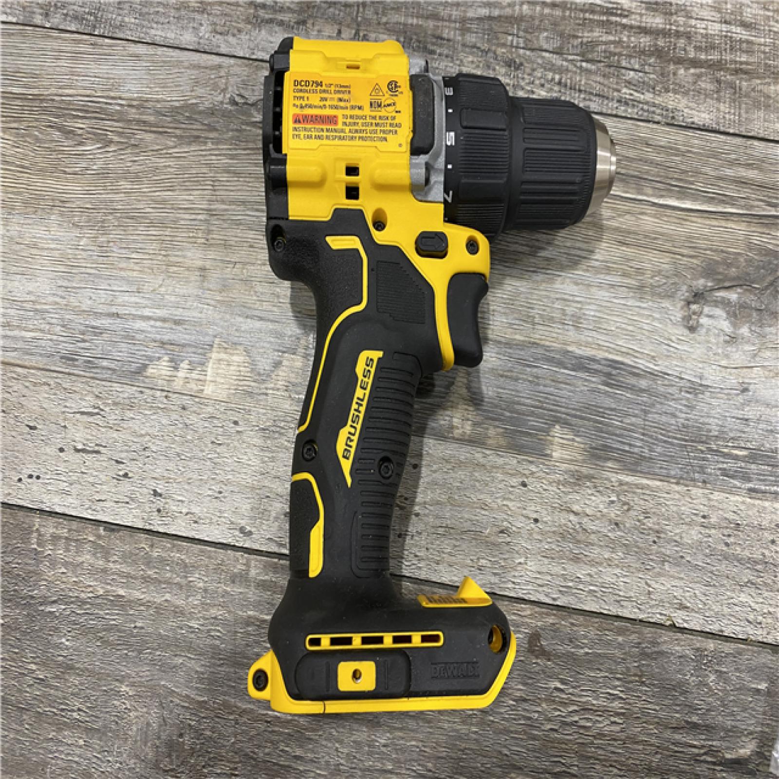 AS-IS DEWALT Atomic 20V Lithium-Ion Cordless Compact 1/2 in. Drill/Driver Kit
