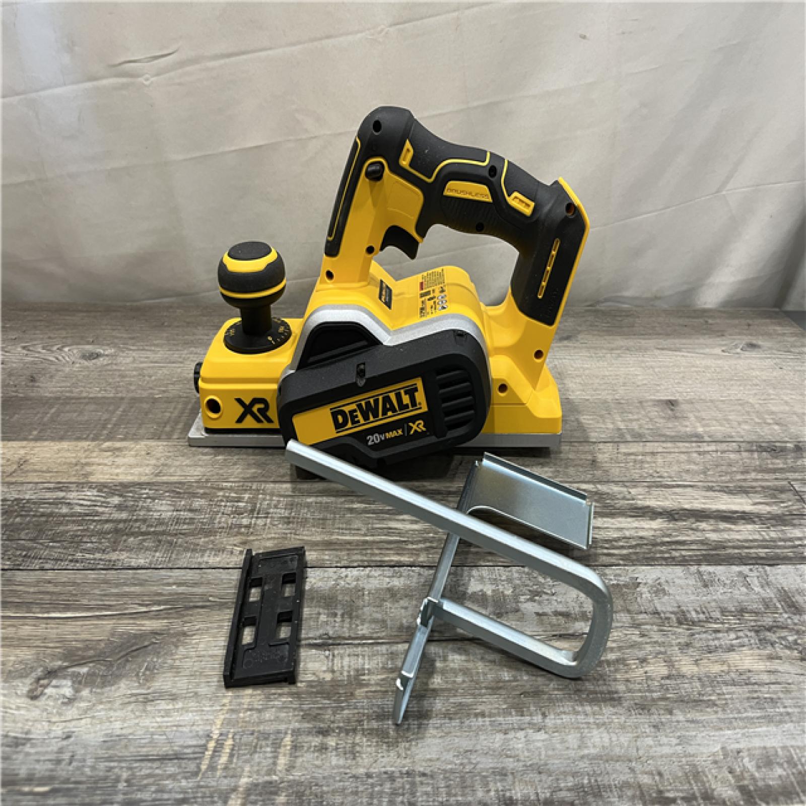 AS-IS DEWALT 20V MAX XR Cordless Brushless 3-1/4 in. Planer (Tool Only)