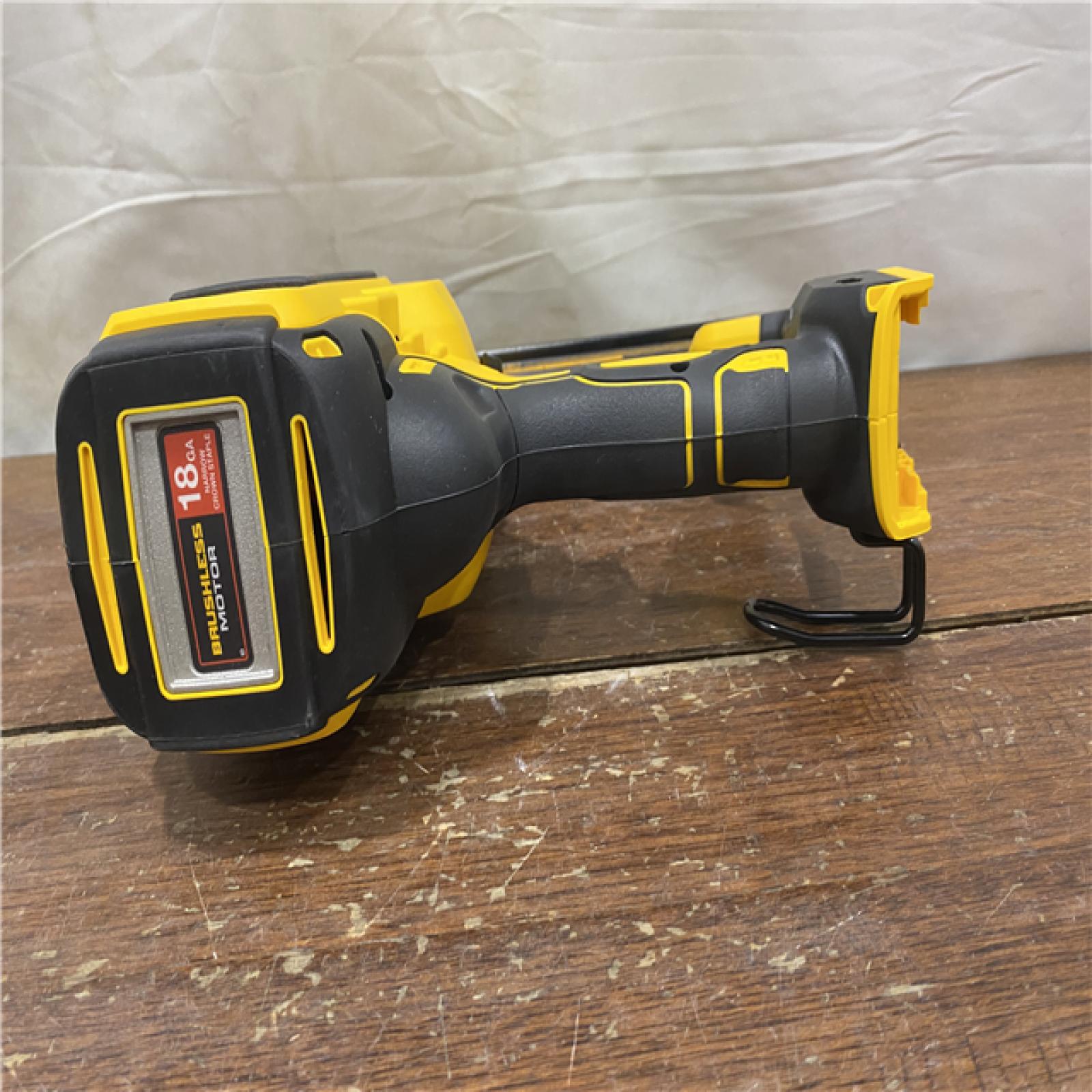AS-IS DEWALT 20V-MAX XR 18GA BRAD NAILER KIT