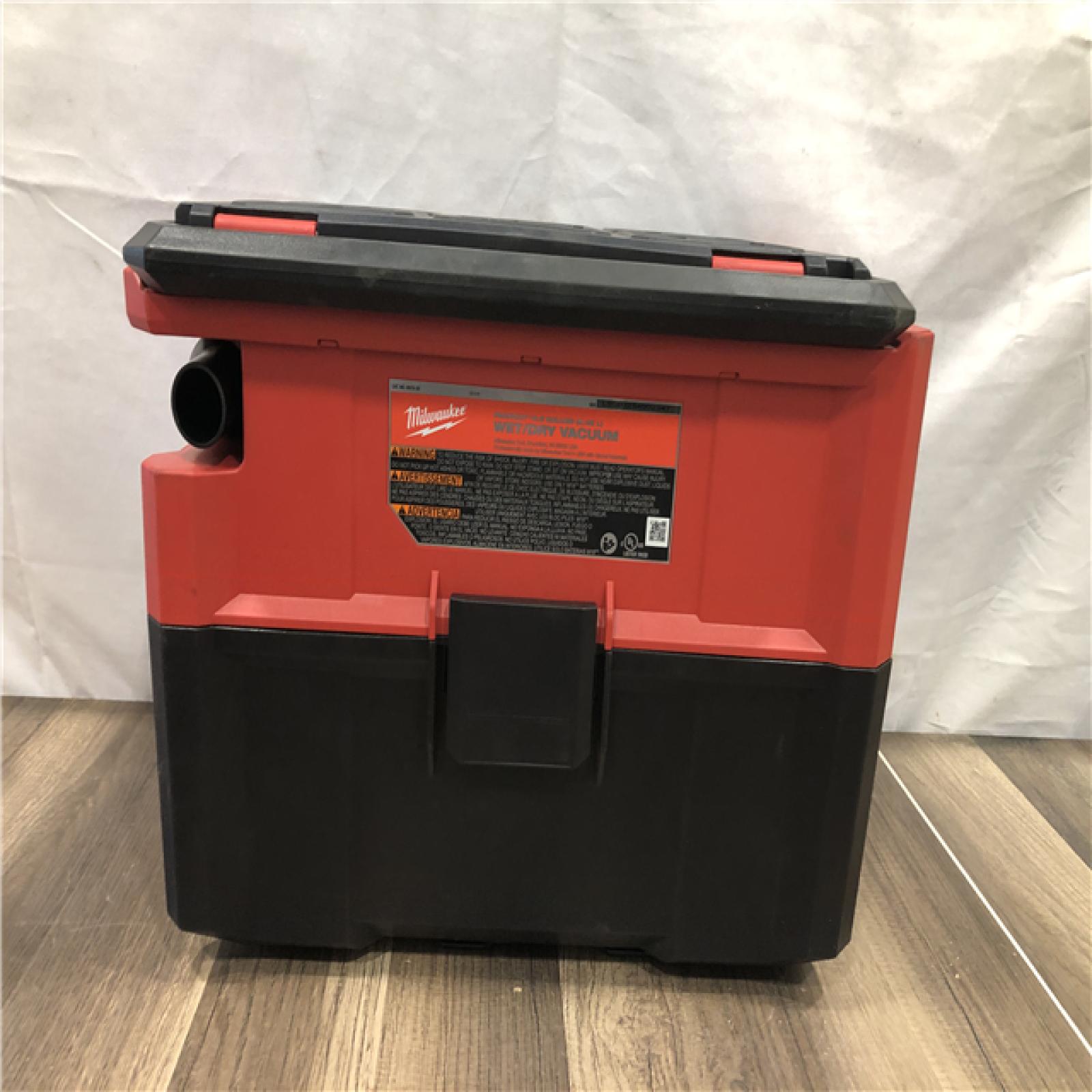 AS-IS Milwaukee FUEL PACKOUT 18-Volt Lithium-Ion Cordless 2.5 Gal. Wet/Dry Vacuum (Vacuum-Only)