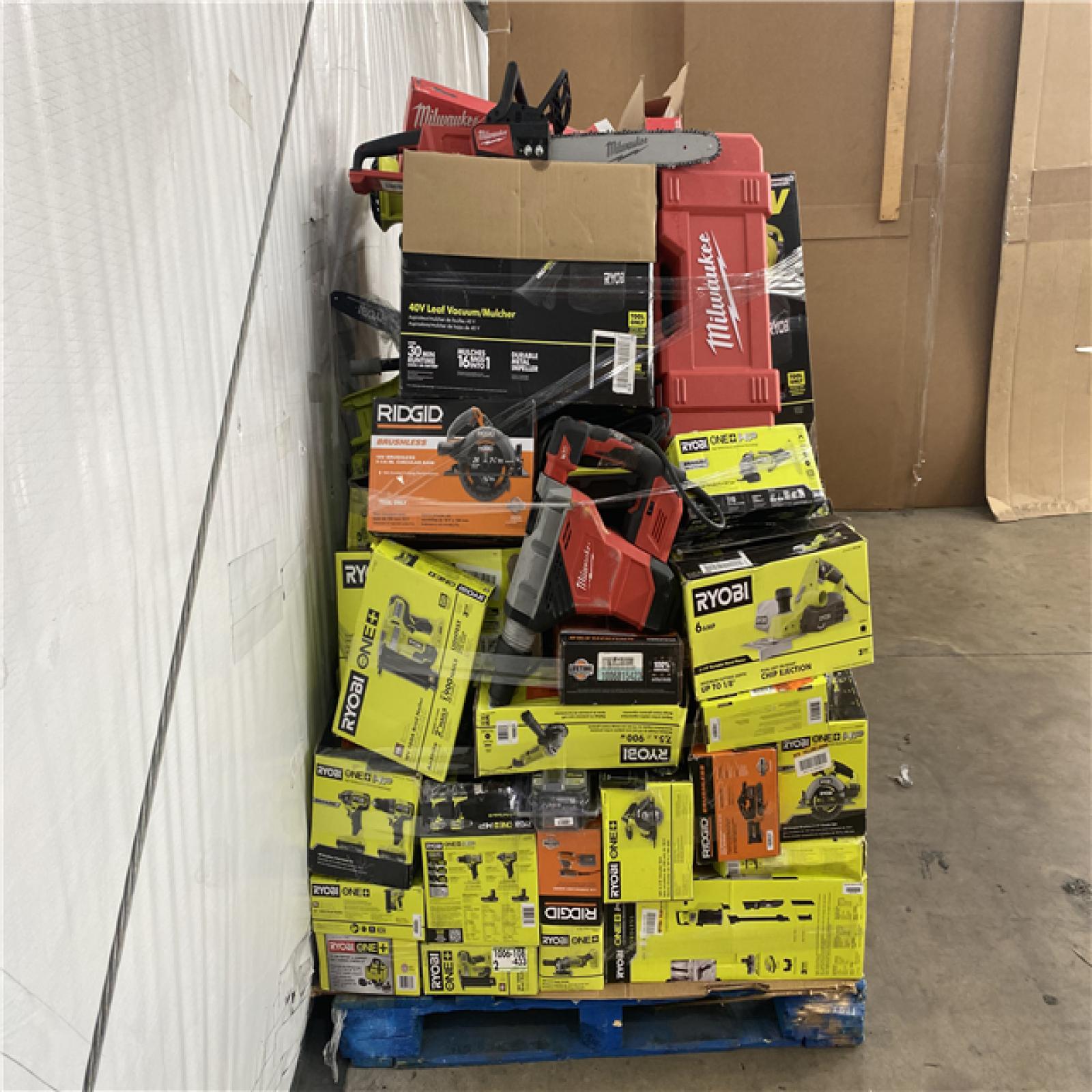 Houston Location AS IS - Tool Pallet