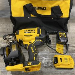 AS-IS DEWALT 20V MAX Lithium-Ion 15-Degree Electric Cordless Roofing Nailer Kit