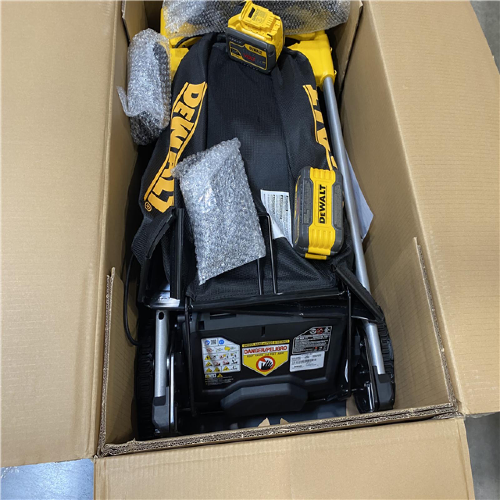 As-Is- FLEXVOLT 2x60V MAX 21 in. Cordless Battery Powered Self Propelled Lawn Mower Kit with  12.0 Ah Batteries and Chargers