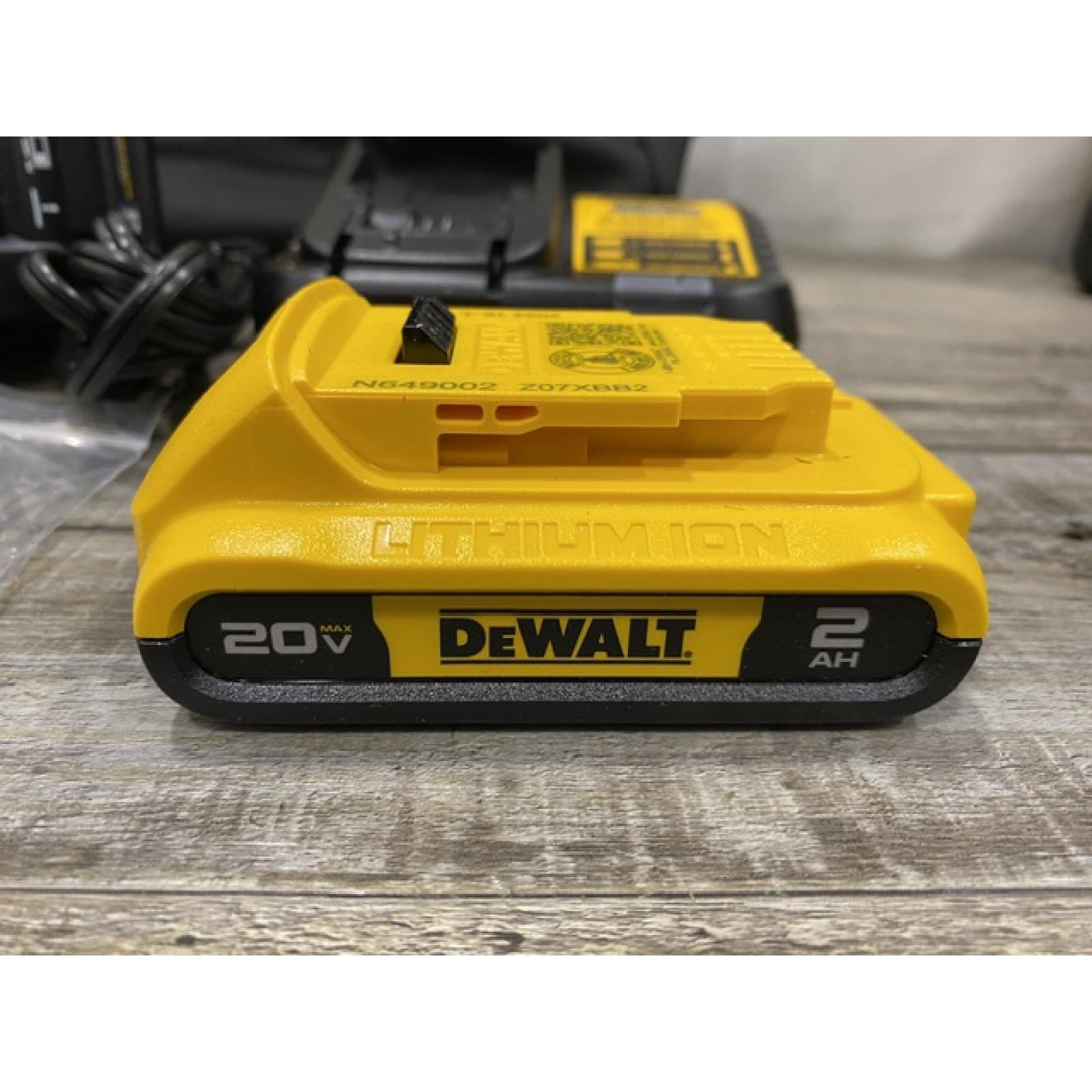 AS-IS DEWALT 20V MAX Lithium-Ion 15-Degree Electric Cordless Roofing Nailer Kit