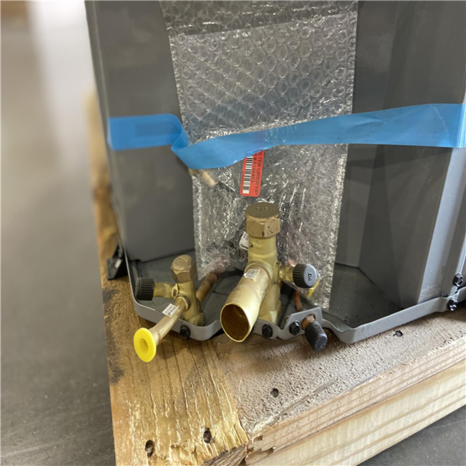 DALLAS LOCATION - Johnson Controls 5 Ton 15.2seer/7.8 Hspf 2-Stage Heat Pump